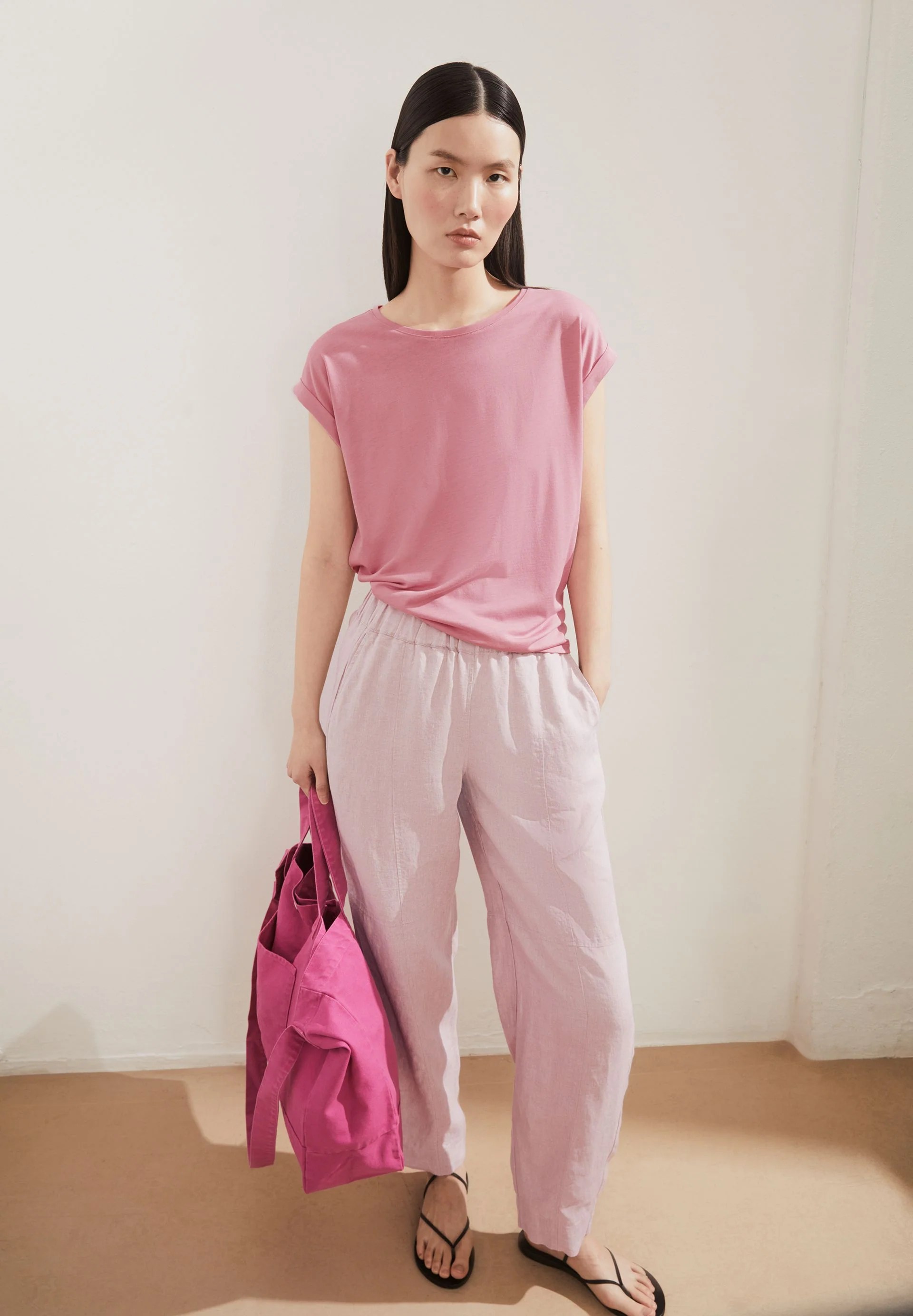 JILAANA T-SHIRT | washed berry - Image 4