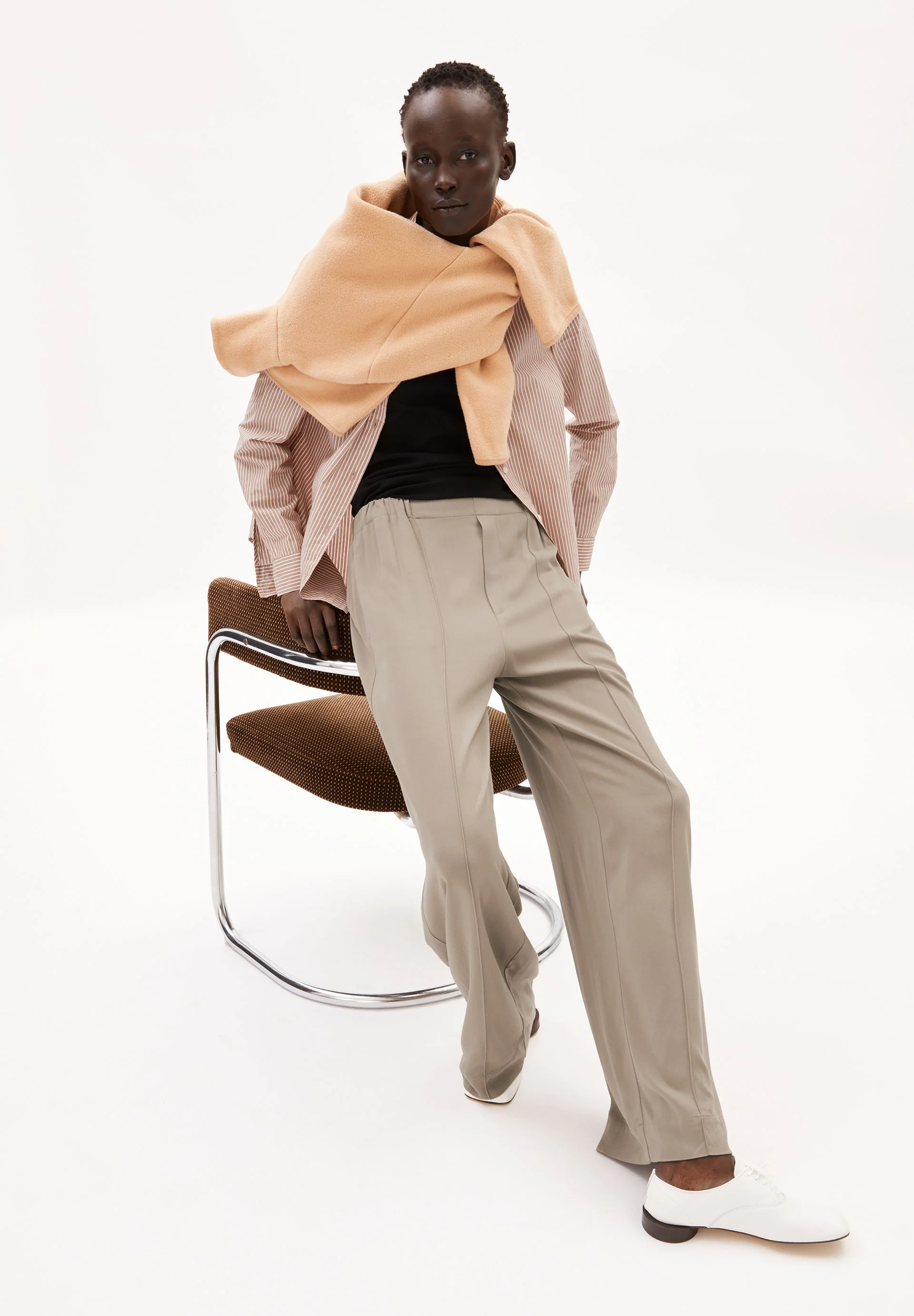 JONVAALIE HOSE | shiitake - Image 4