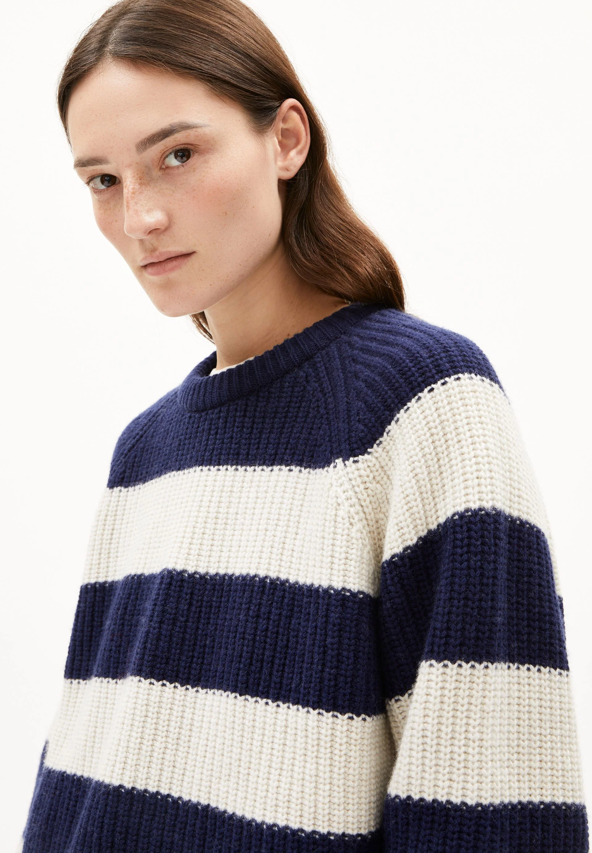 KAAGI STRIPES STRICKPULLOVER | tinted navy - Image 3