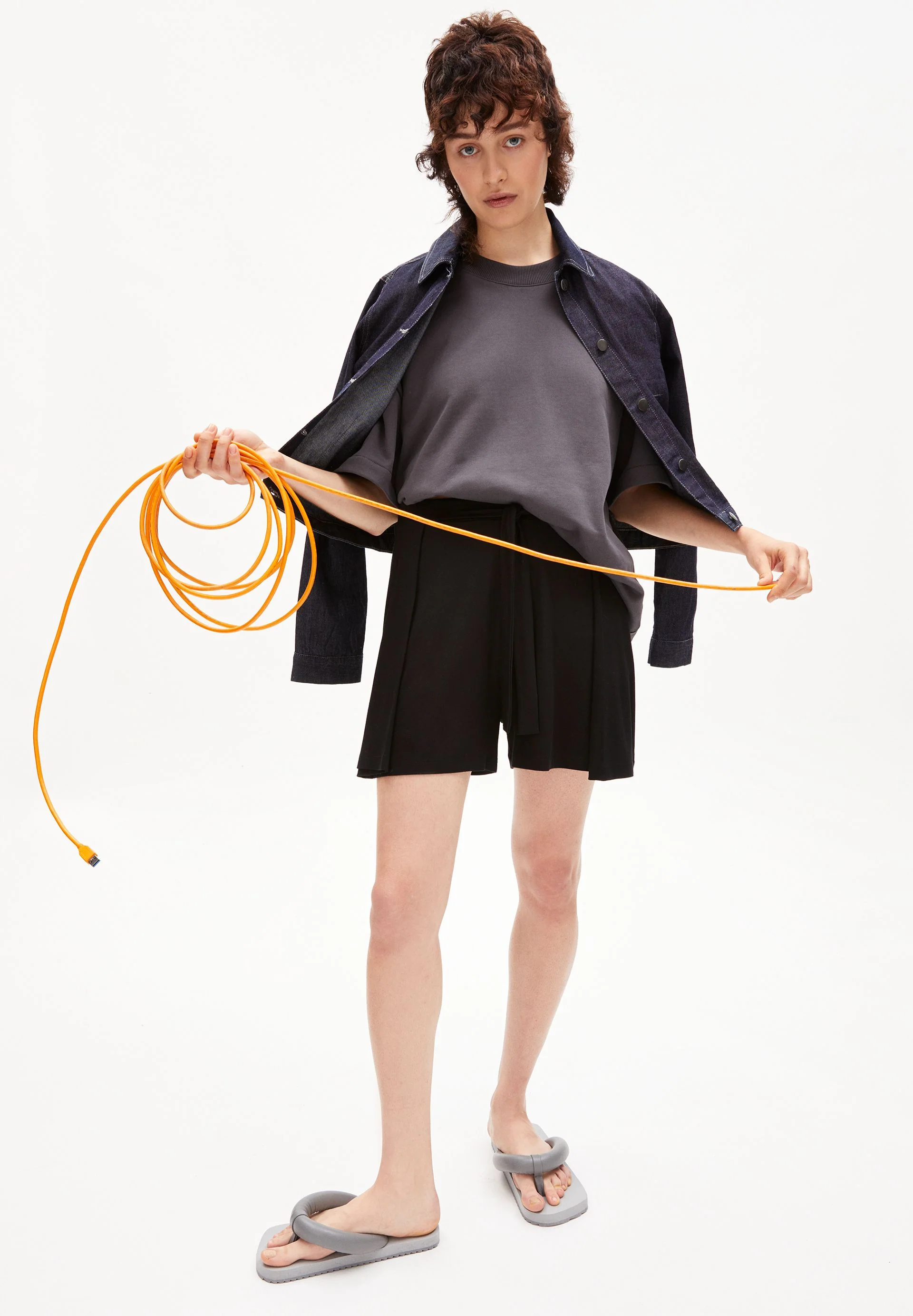 KAARO LI | black - Image 4