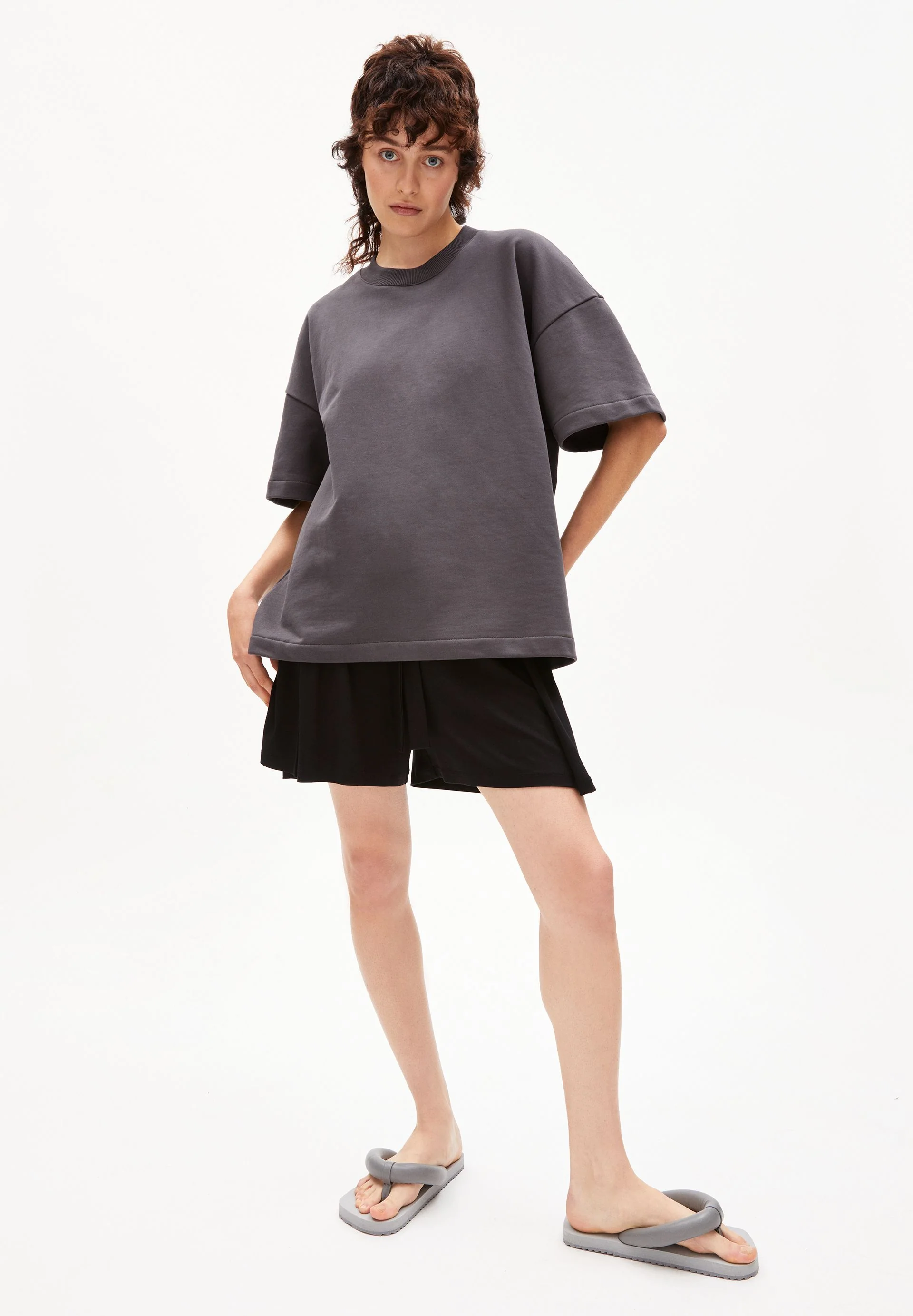 KAARO LI | black - Image 5