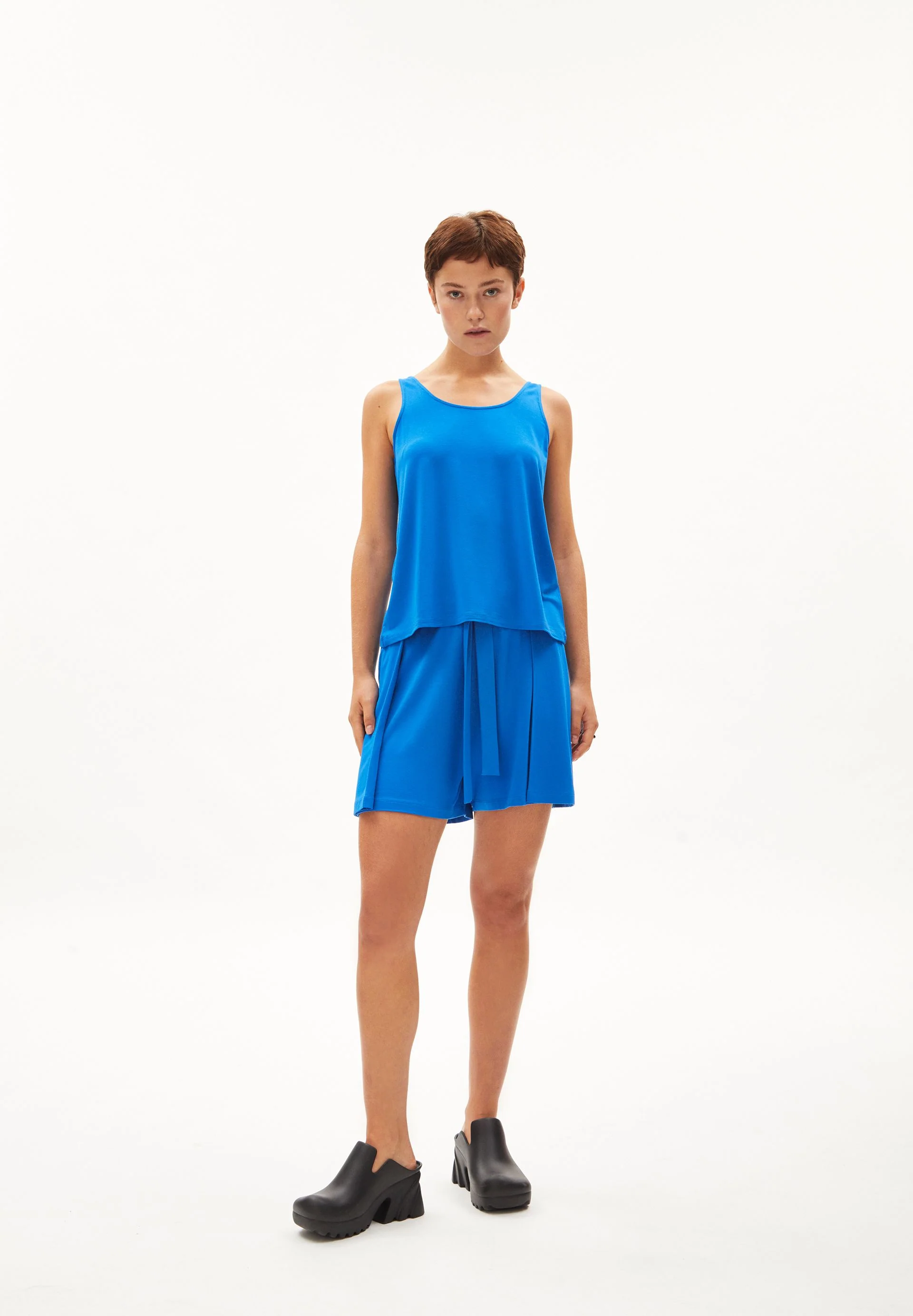 KAARO LI | warm blue - Image 5