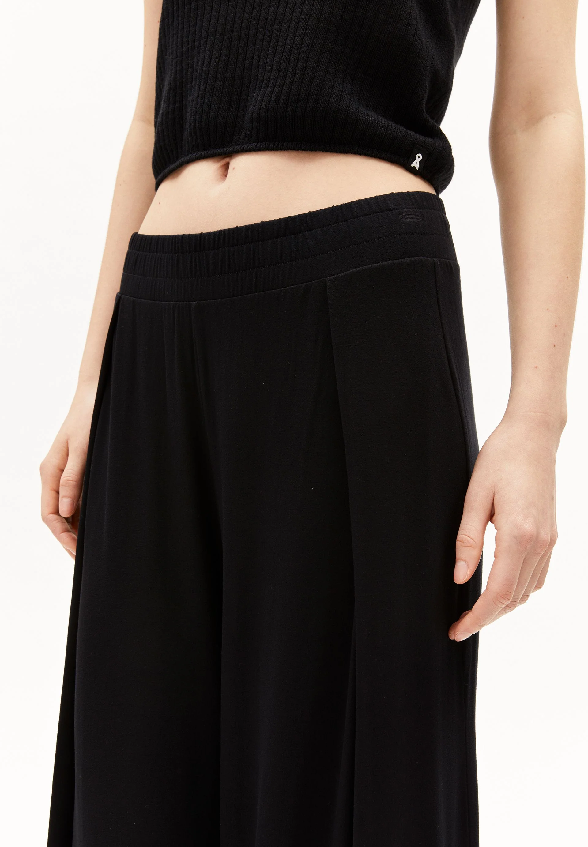 KAARO LINI | black - Image 3