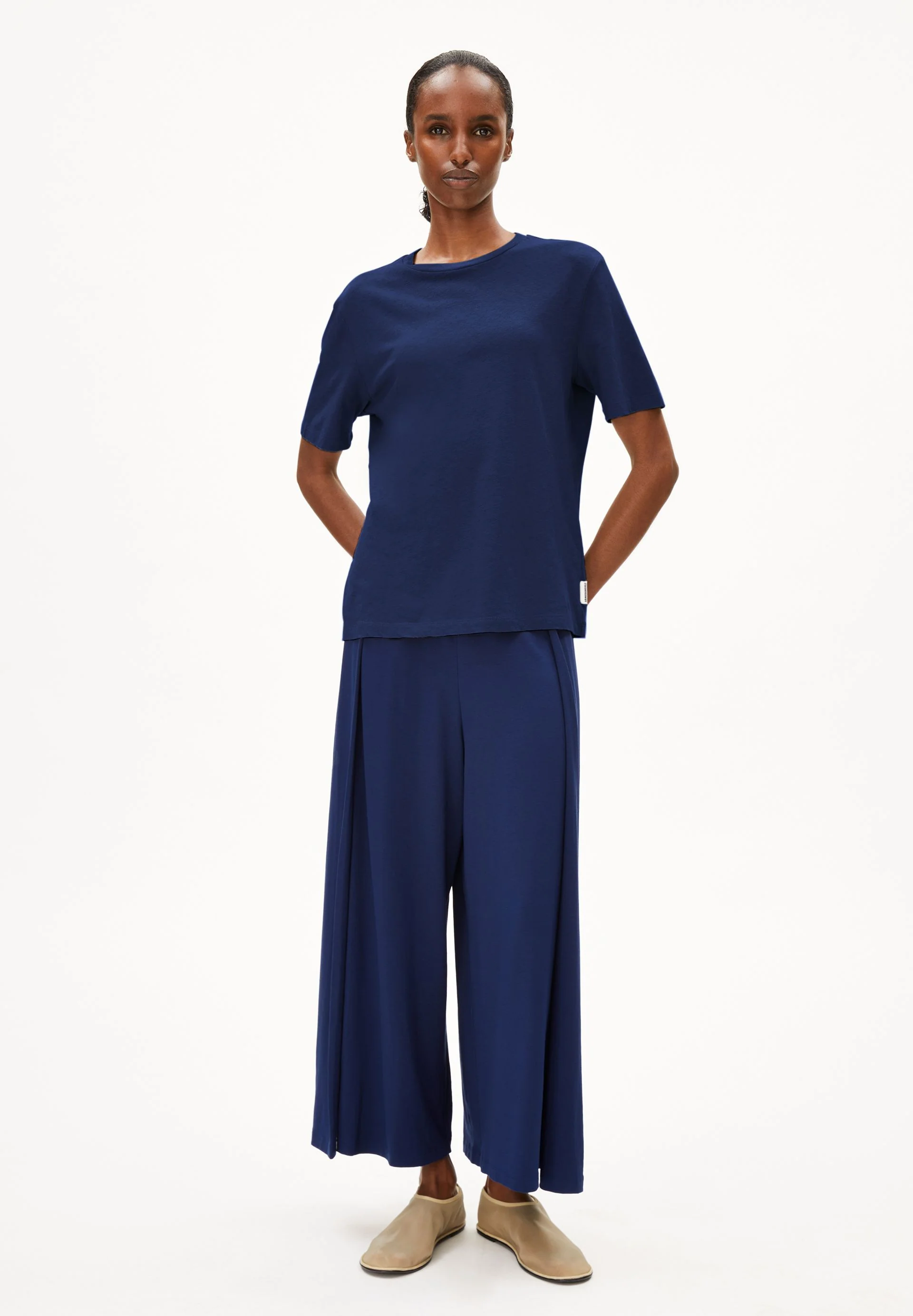 KAARO LINI | blue noon - Image 5