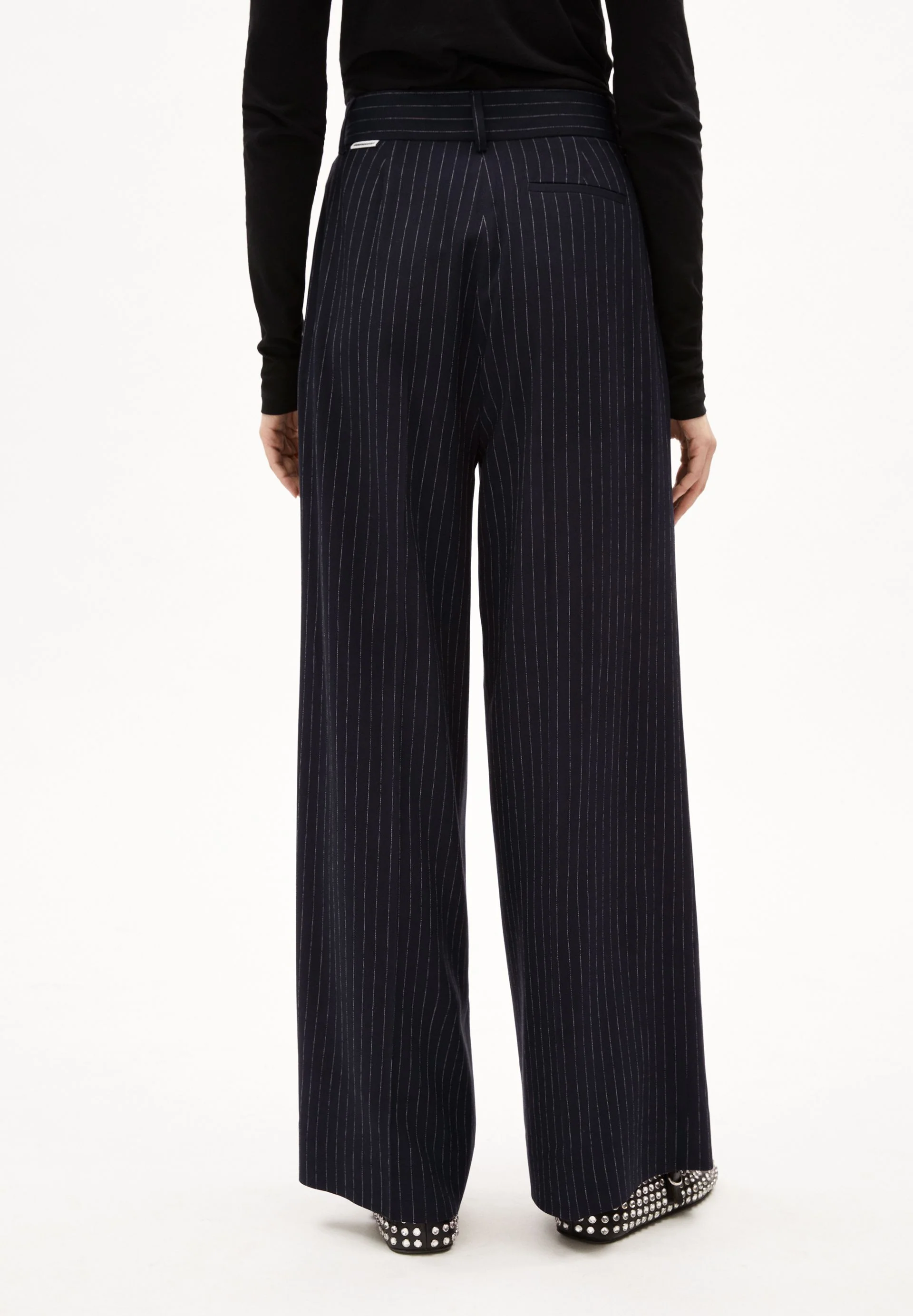 KAAYUA PINSTRIPE | night sky-white - Image 2