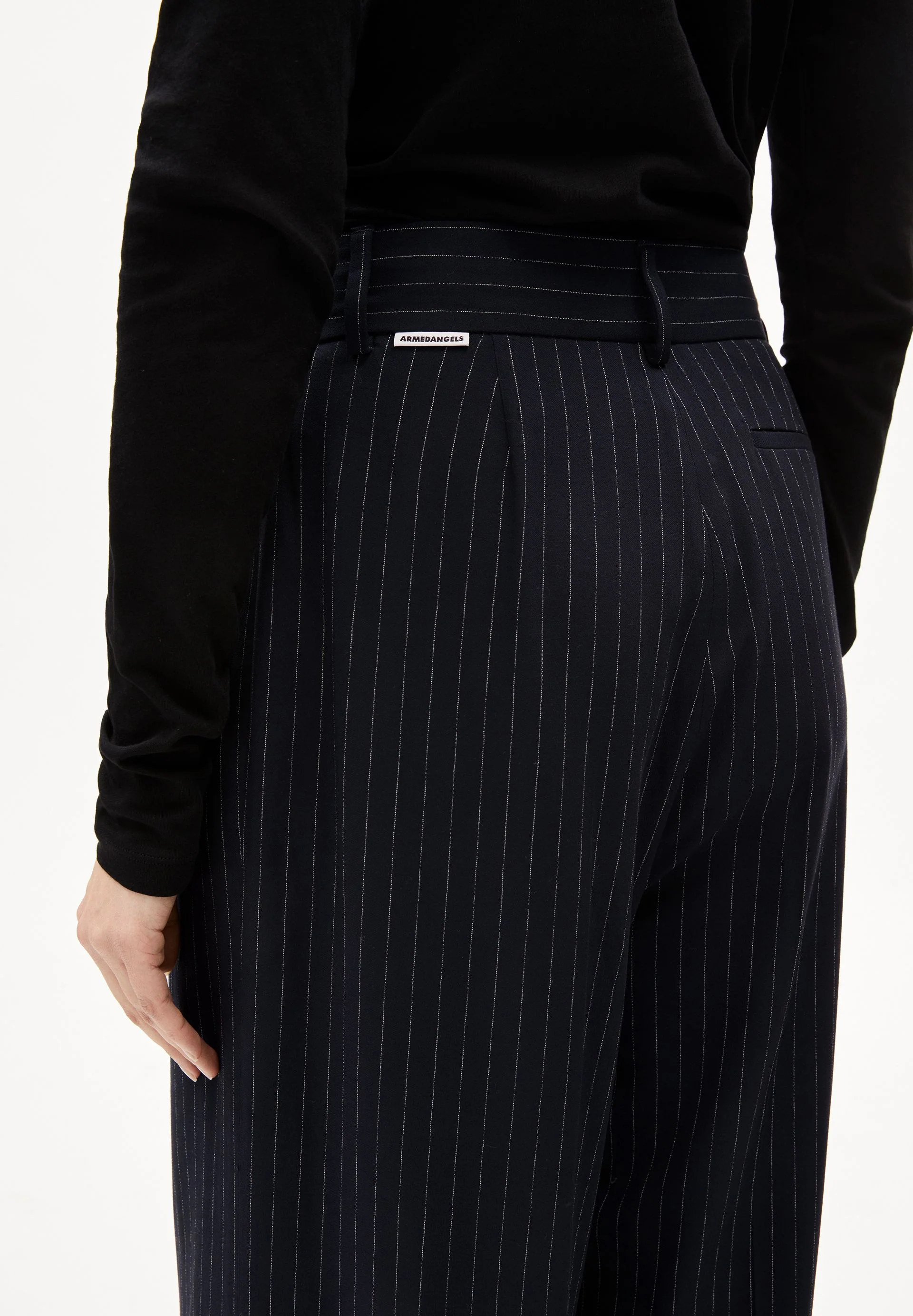 KAAYUA PINSTRIPE | night sky-white - Image 3