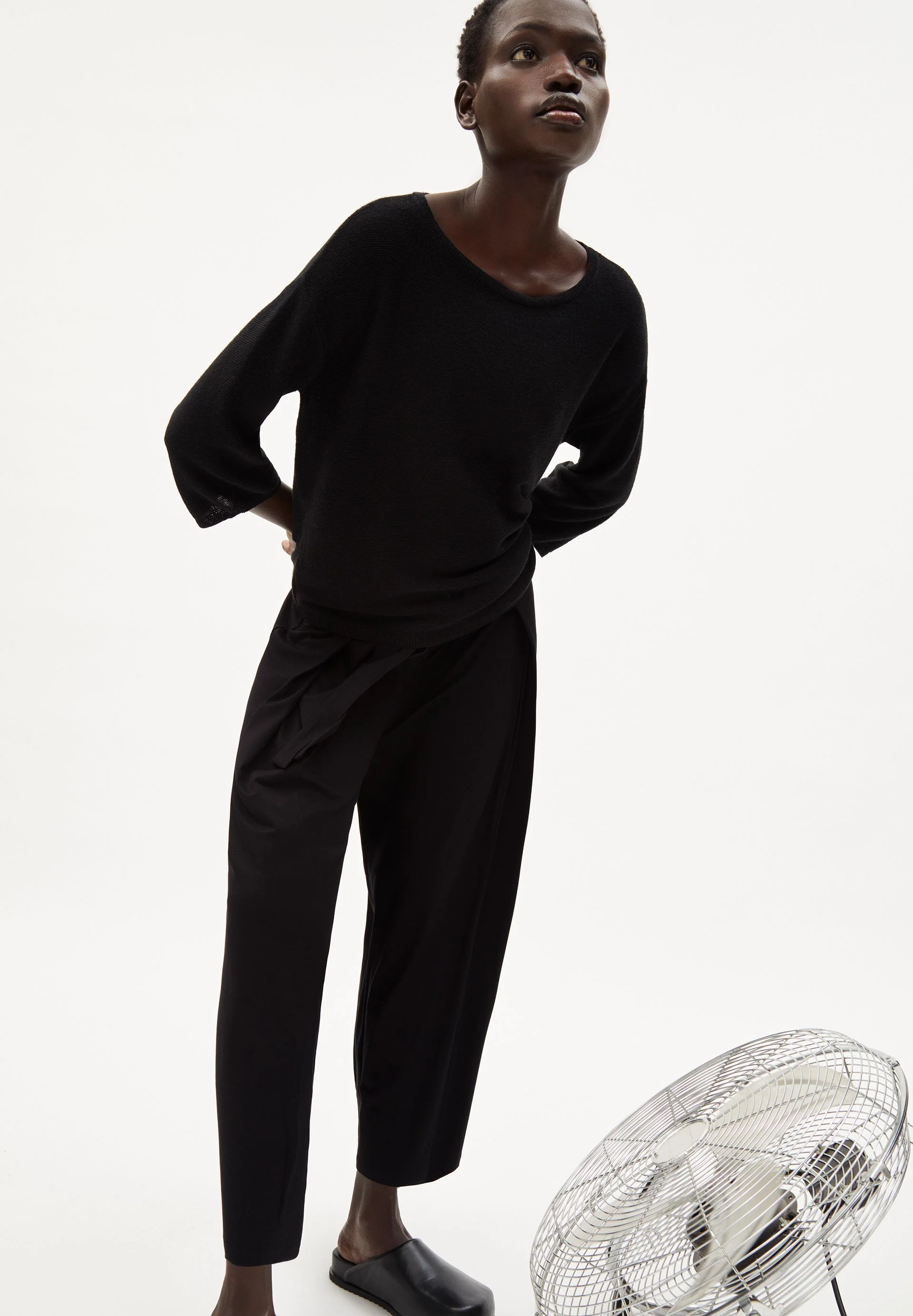 KARO LINAA SOLID | black - Image 4