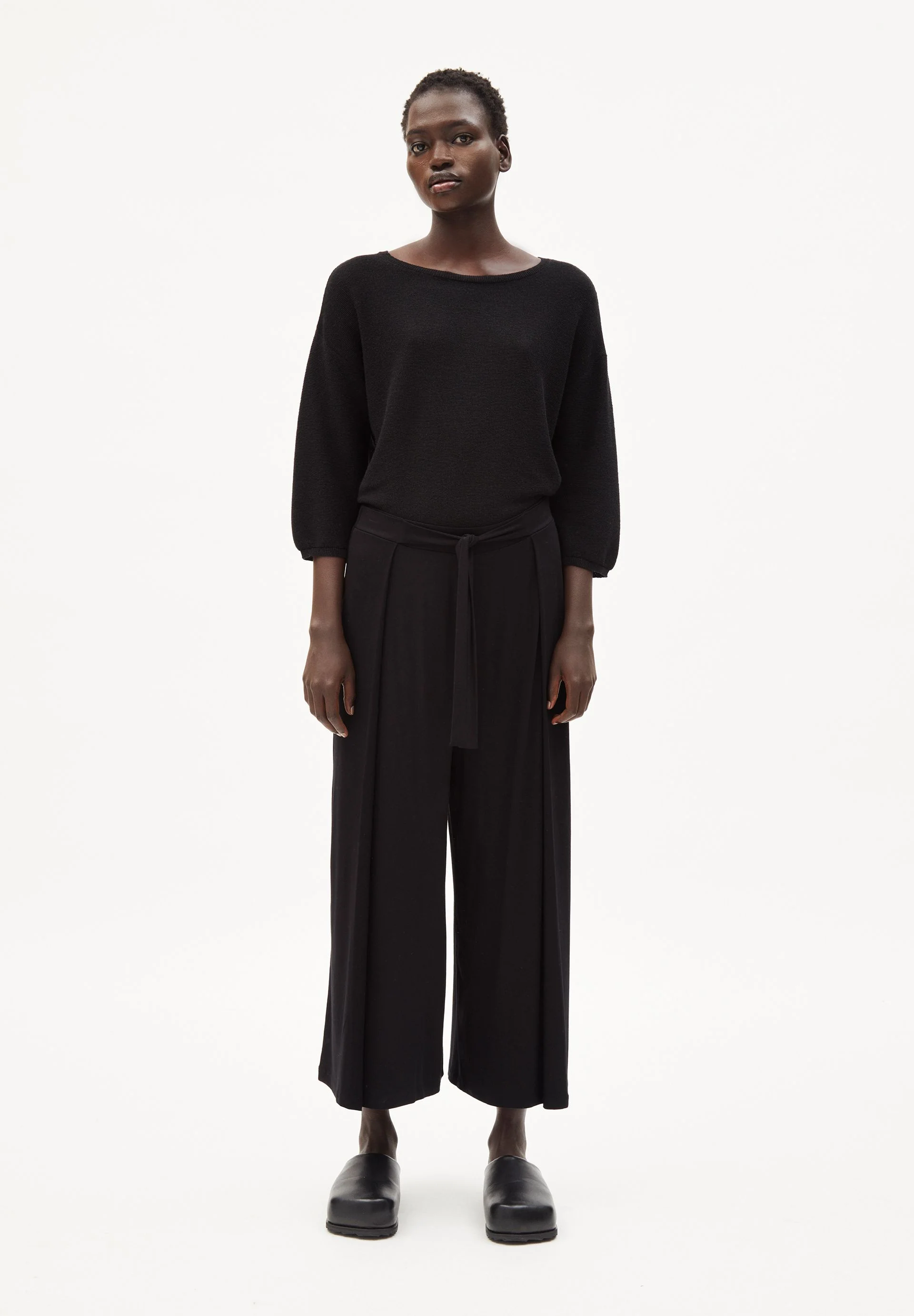 KARO LINAA SOLID | black - Image 5