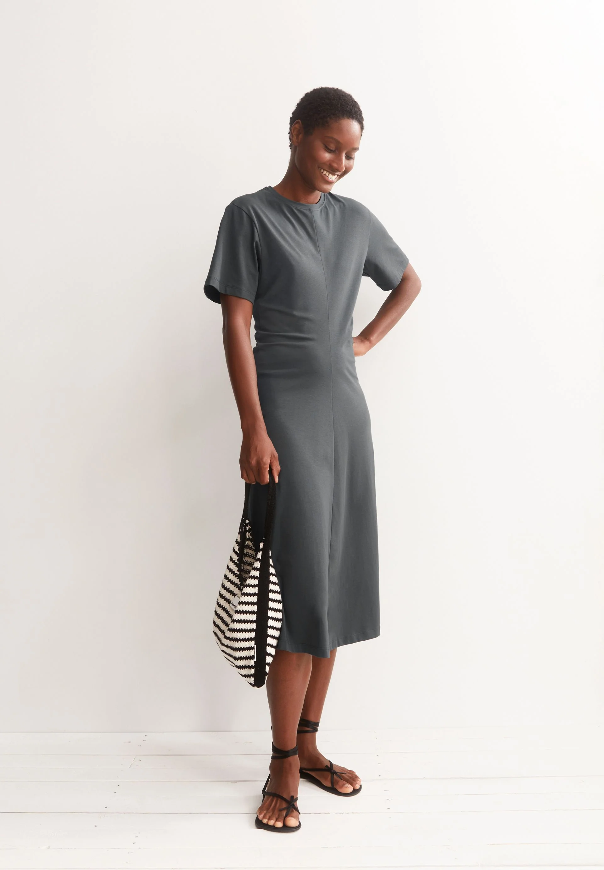 KURZÄRMLIGES JERSEY-MIDI-KLEID | space steel - Image 4