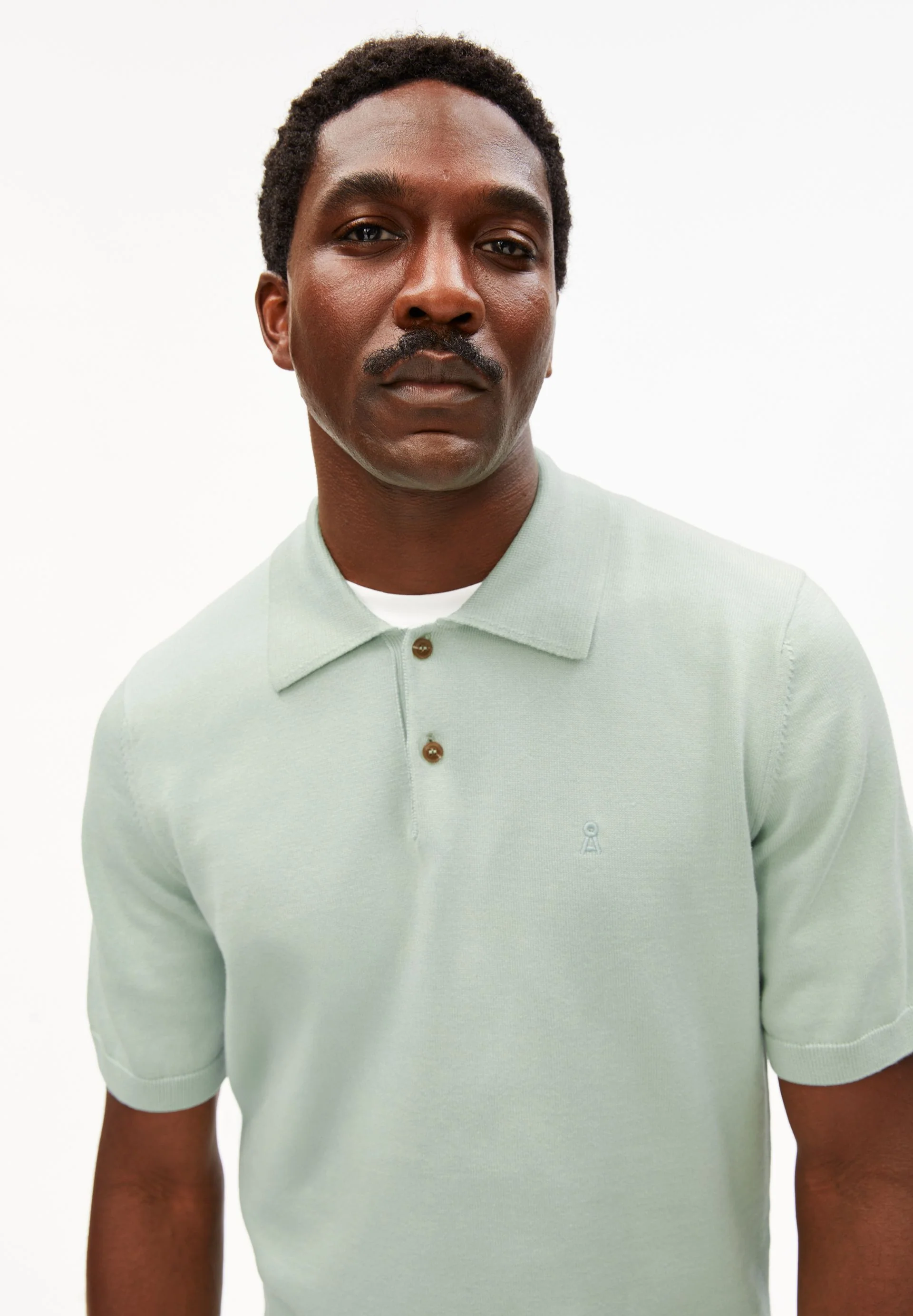 KURZÄRMLIGES STRICKPOLOSHIRT | foam - Image 3