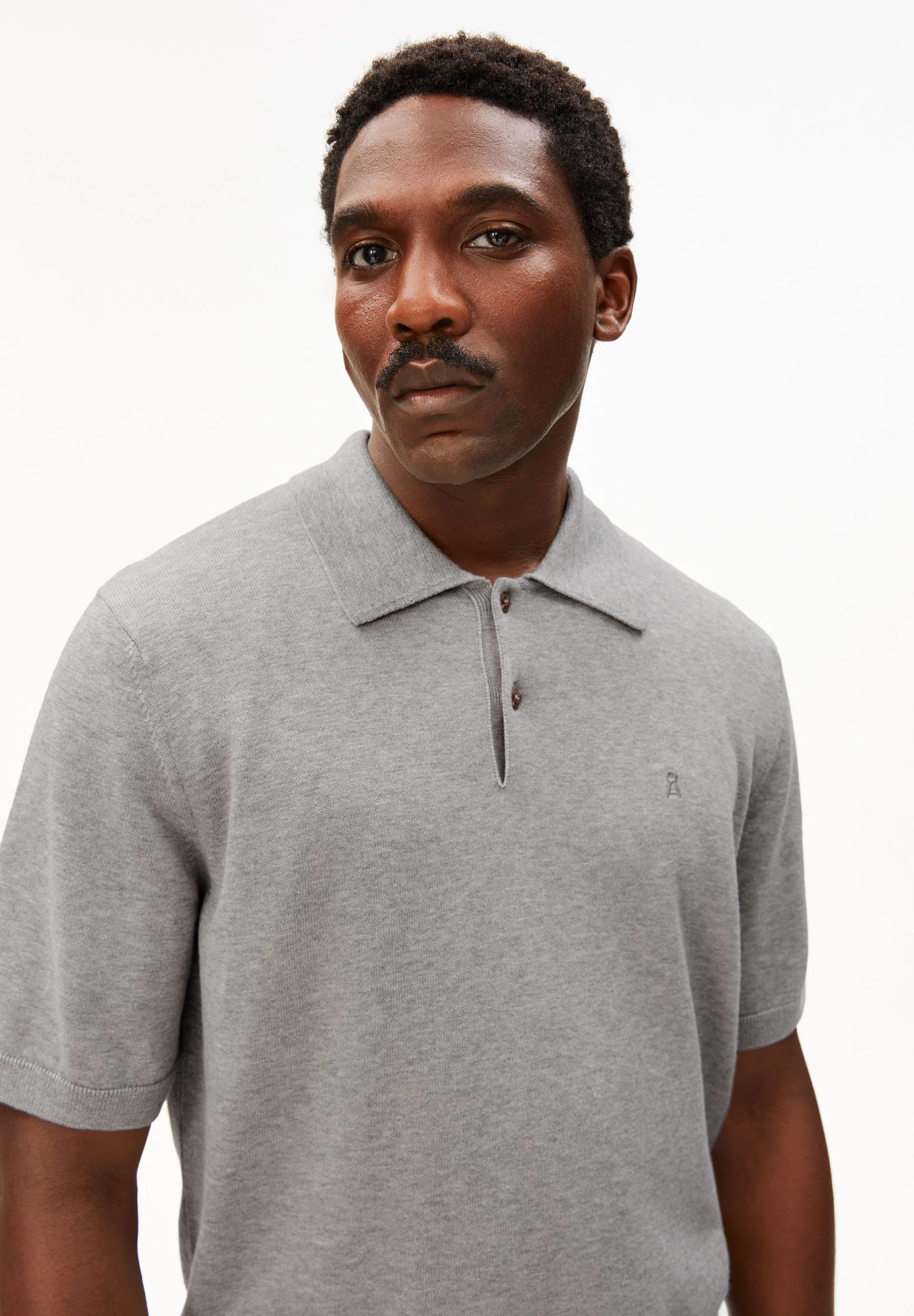 KURZÄRMLIGES STRICKPOLOSHIRT | silver melange - Image 3