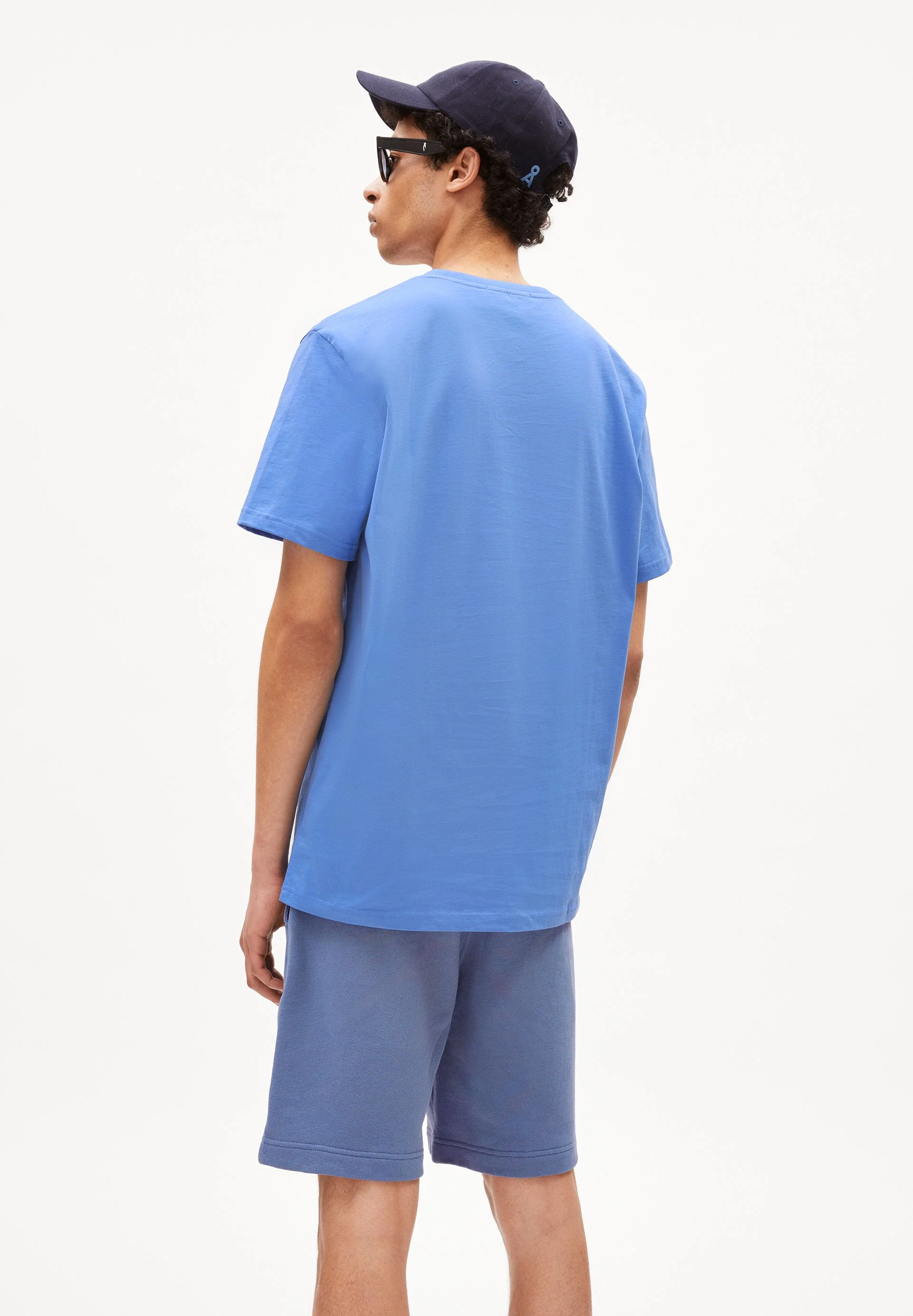 LAARON T-SHIRT | blue bloom - Image 2
