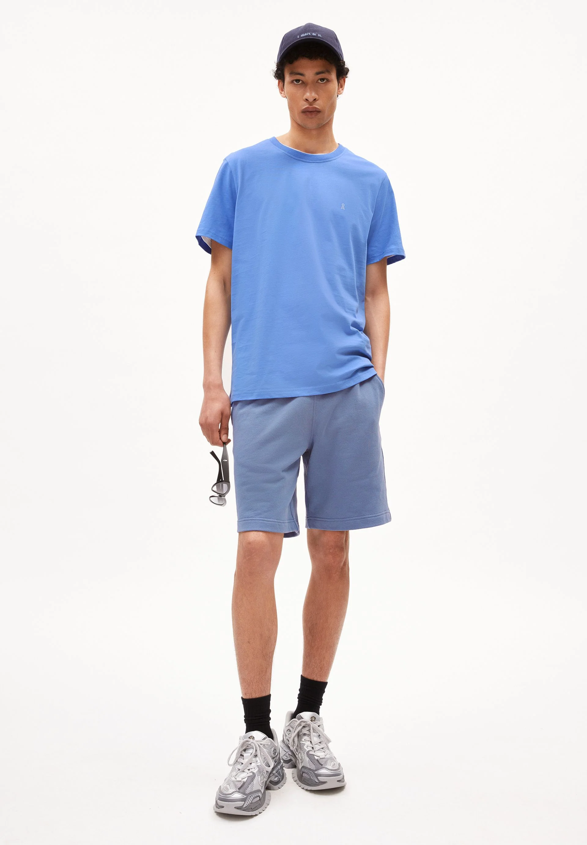 LAARON T-SHIRT | blue bloom - Image 5