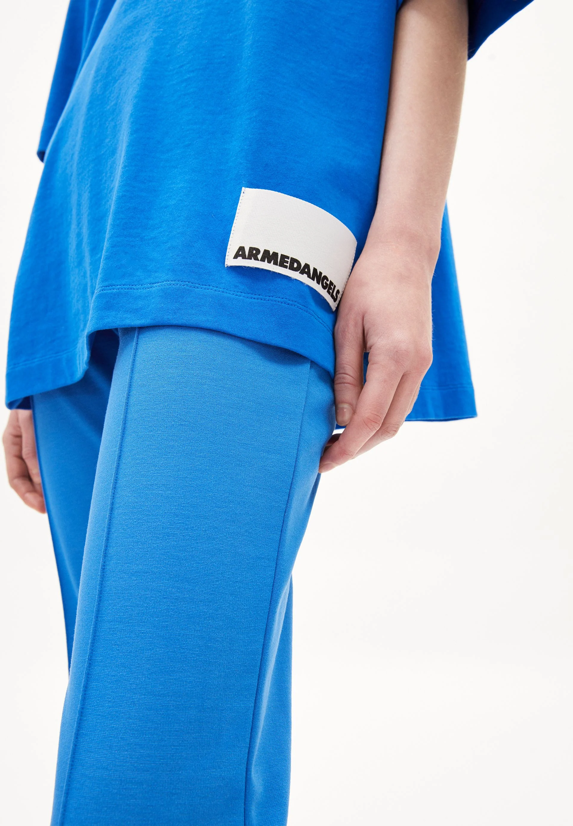 LAAURI | warm blue - Image 3