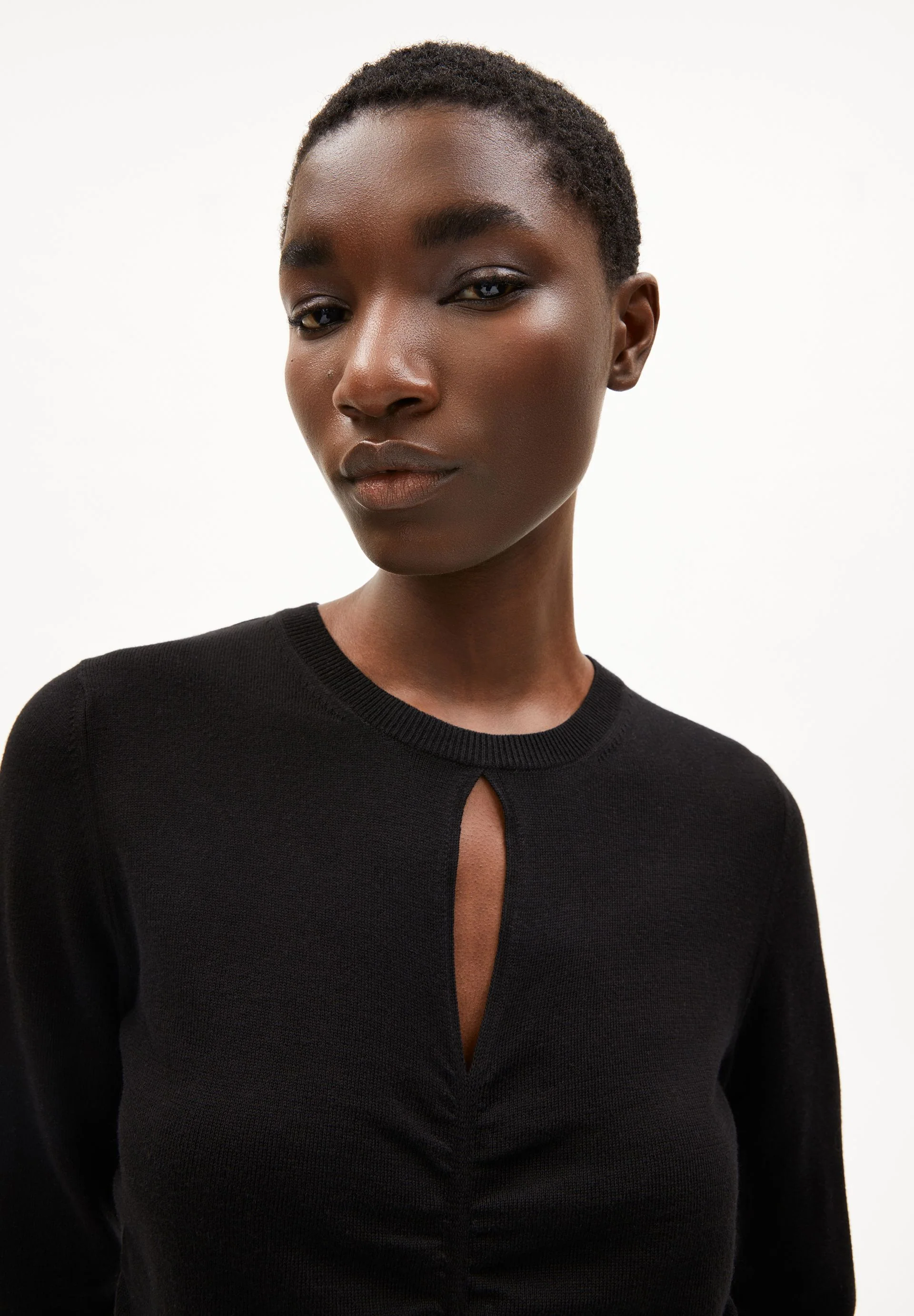LALEAA FESTIVE | black - Image 3