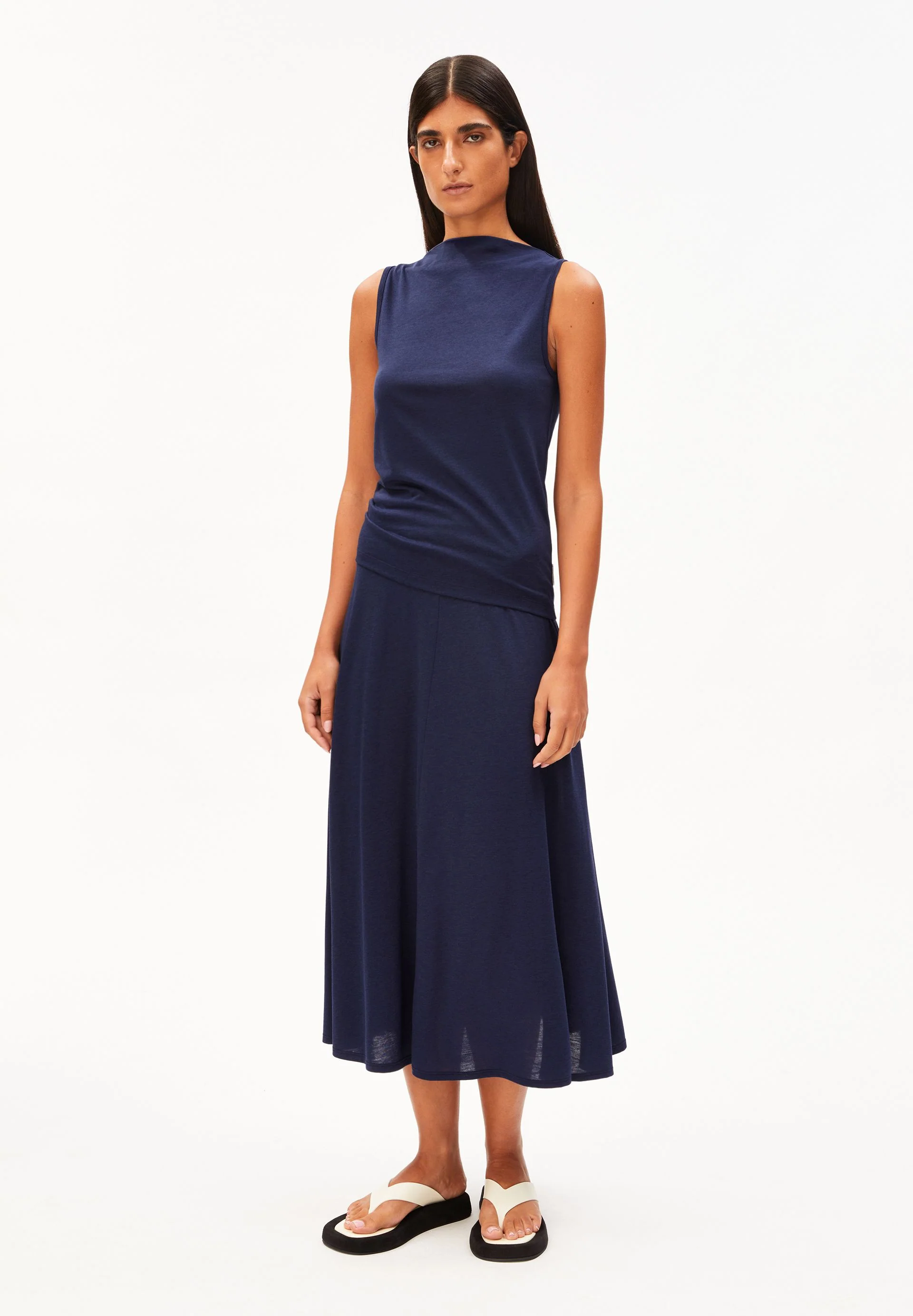 LAMINIAA TOP | tinted navy - Image 5