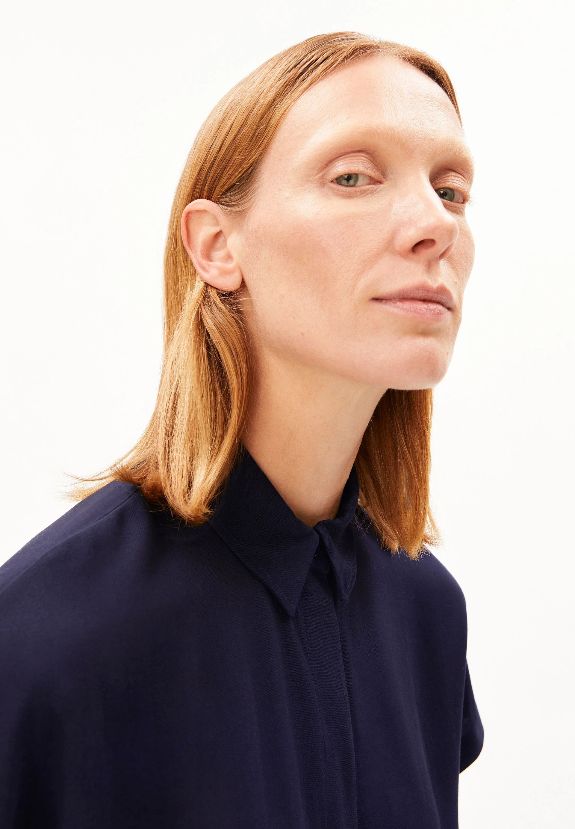 LARISAANA BLUSE | tinted navy - Image 3
