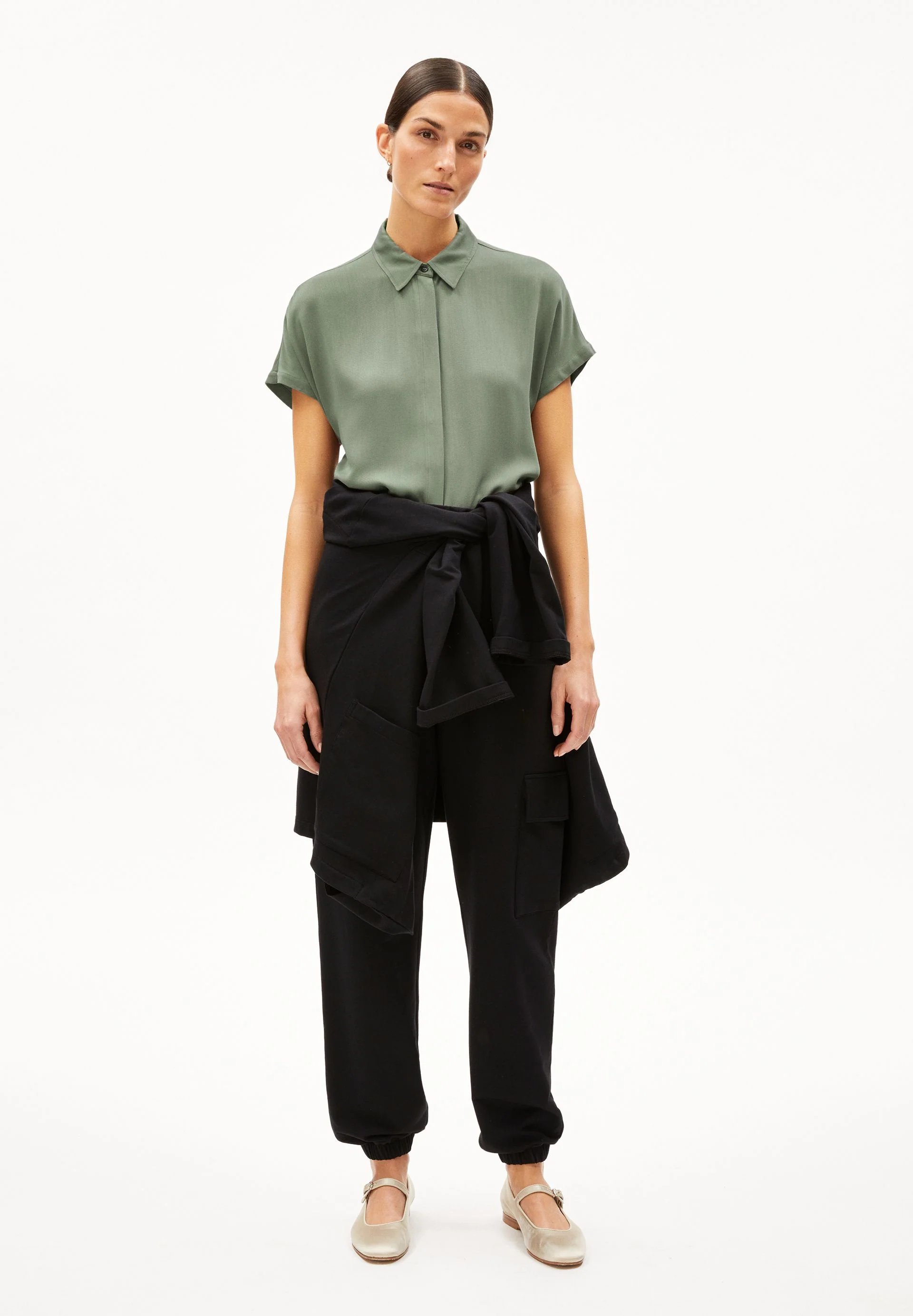LARISAANA BLUSE | grey green - Image 5