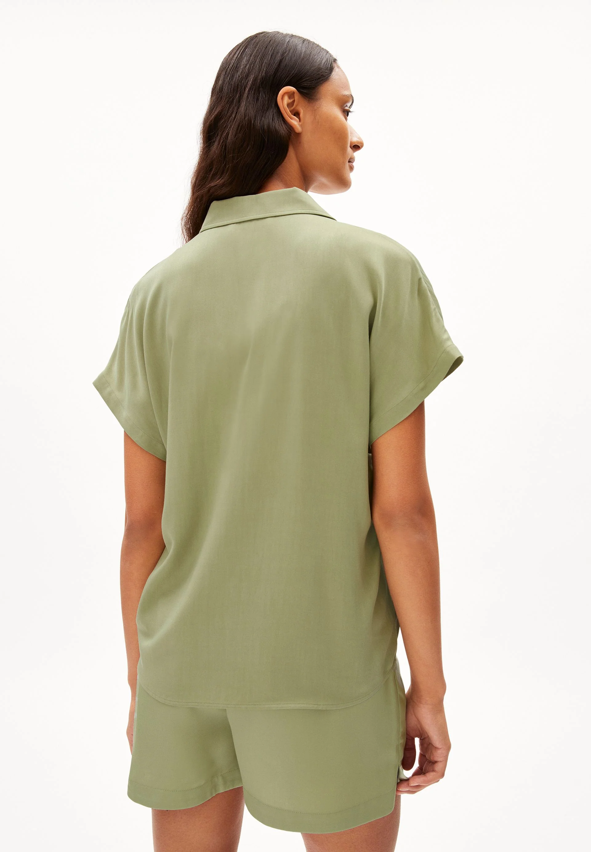 LARISAANA BLUSE | light matcha - Image 2