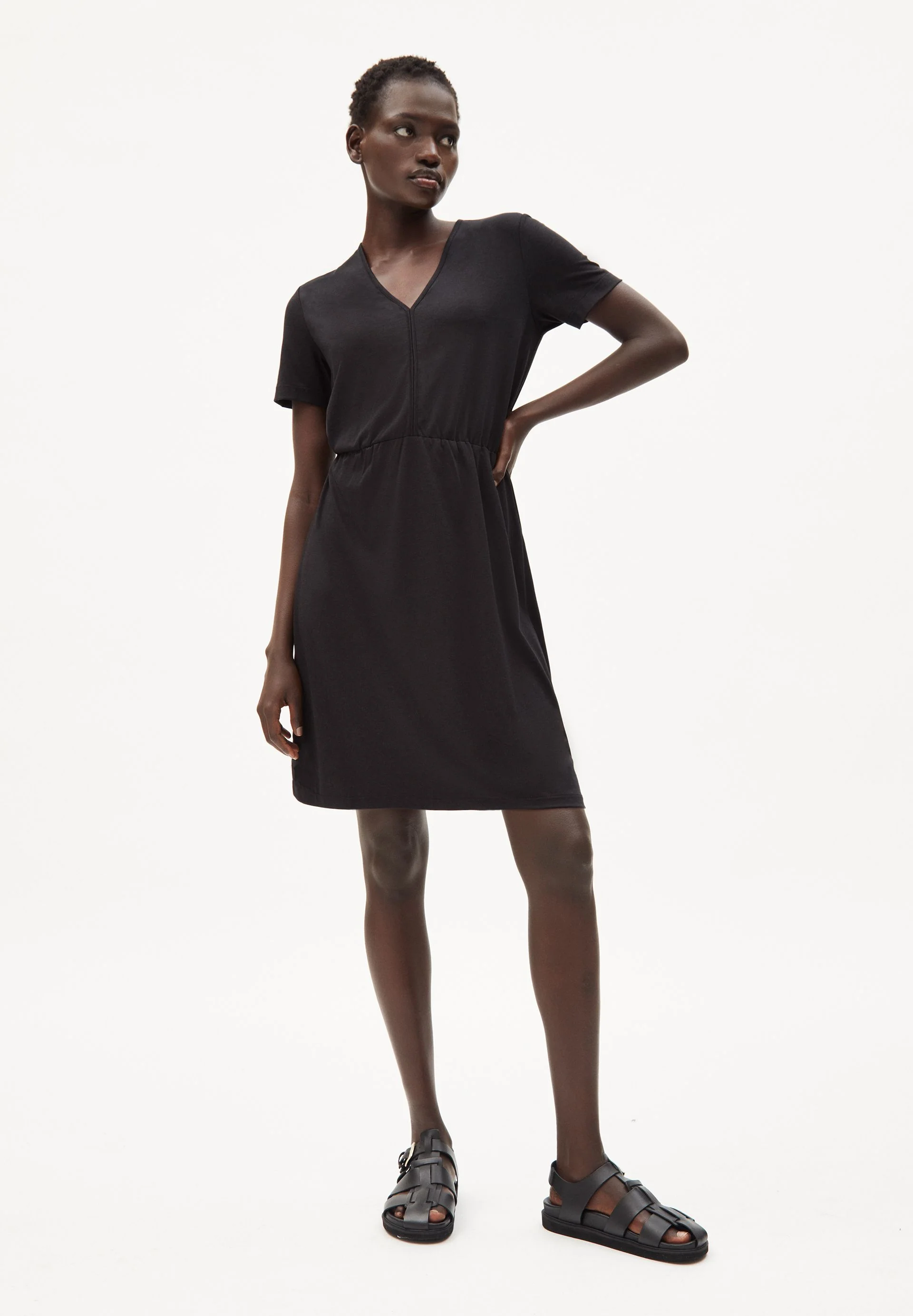 LAVIAA | black - Image 5