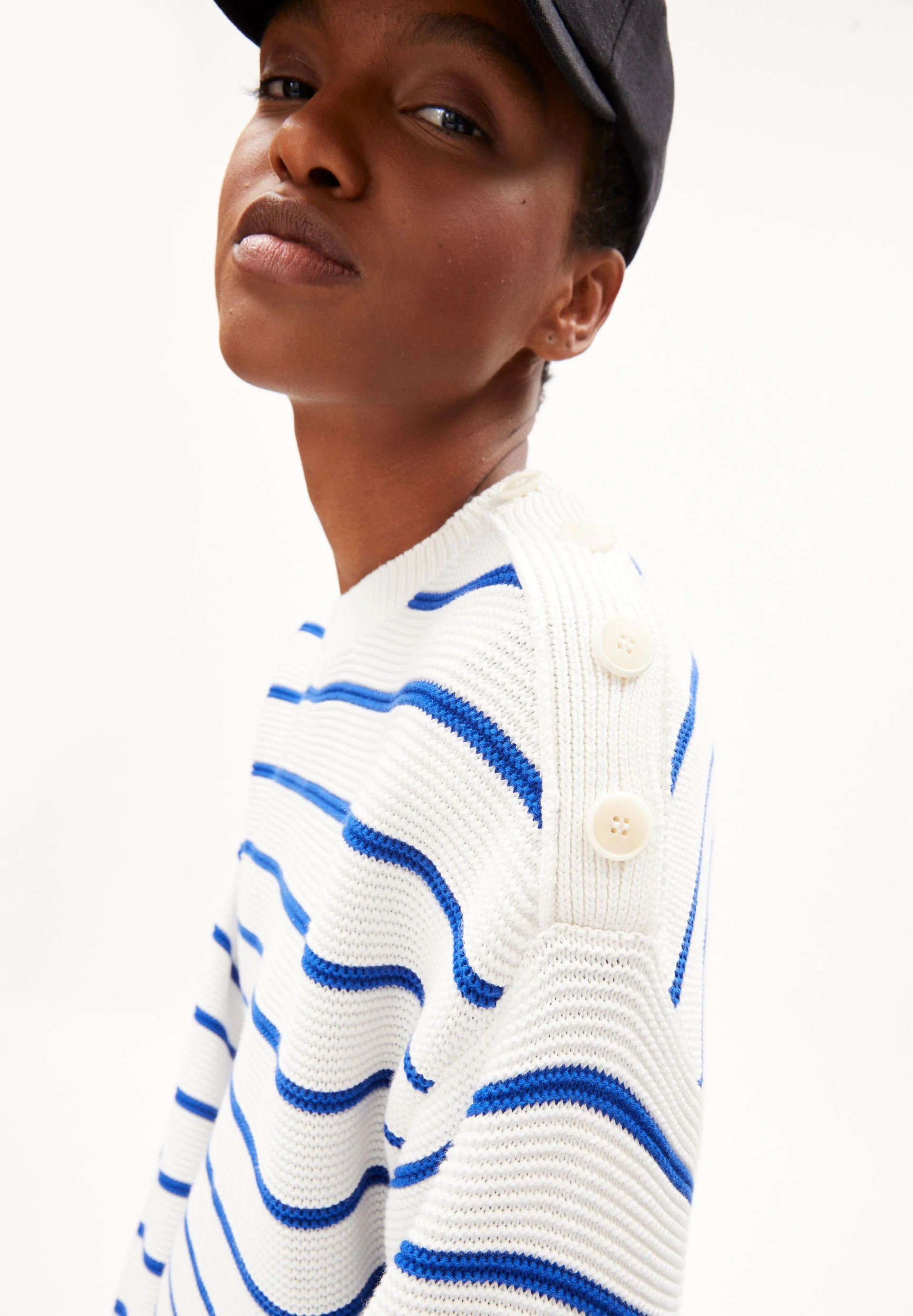 LAVINAAS STRIPED | off white-dynamo blue - Image 3