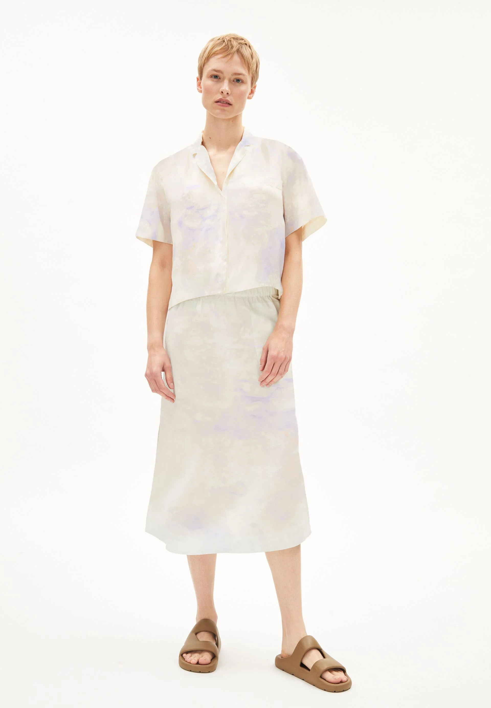 LEAANNE MINERAL | warm blue - Image 5