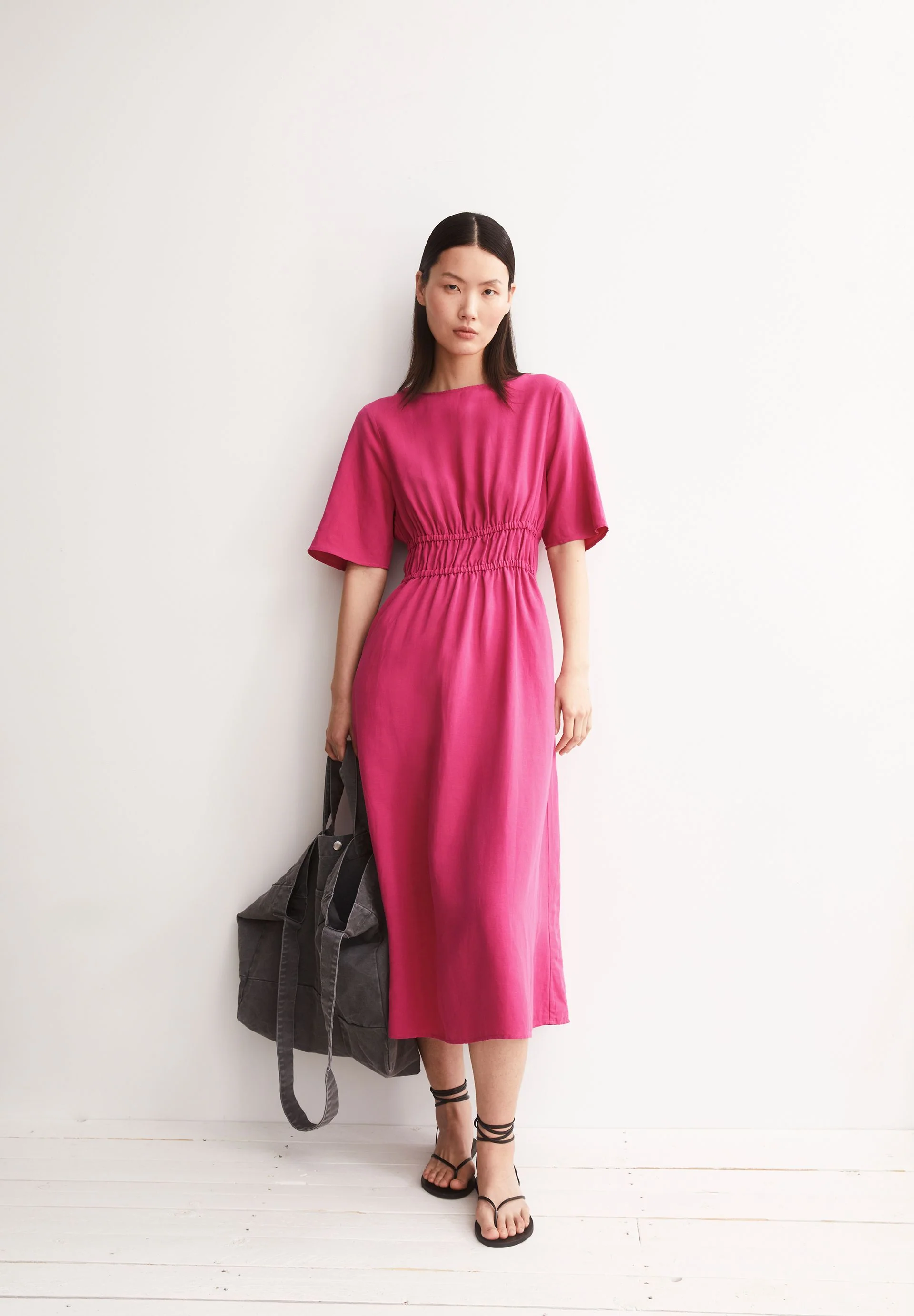 LEINEN-MIX GERAFFTES KLEID | very berry - Image 4