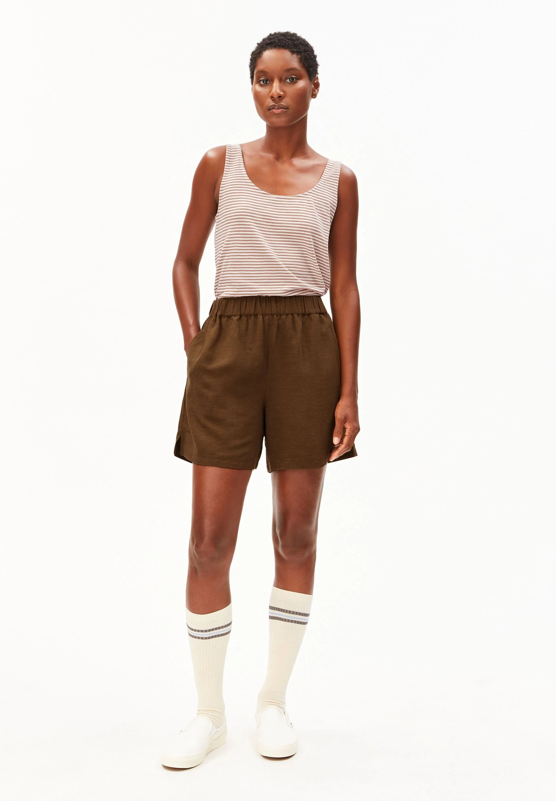 LEINEN-MIX PULL-ON SHORTS | dried palm - Image 5