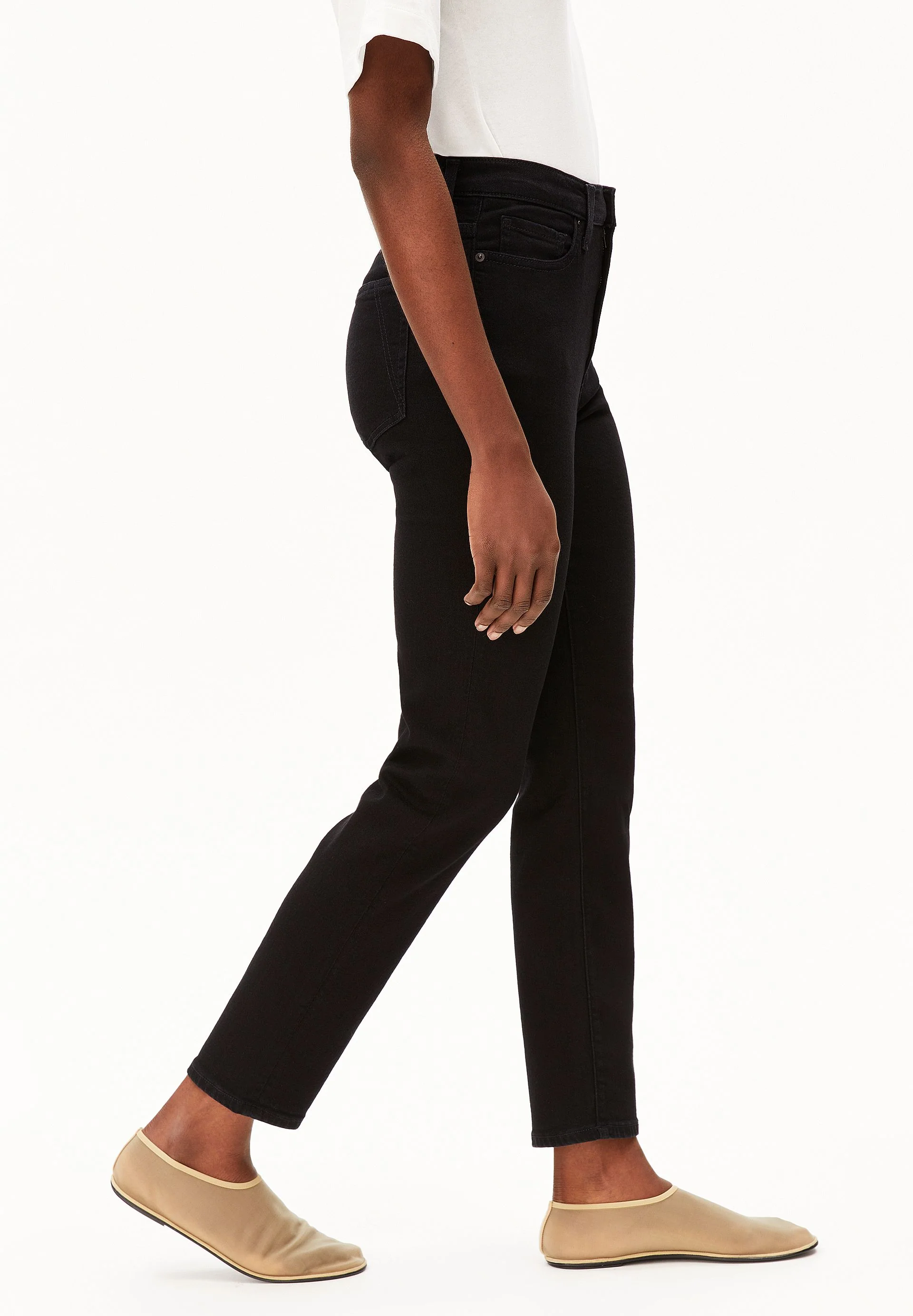 LEJAANI HIGH WAIST SLIM JEANS | rinse black - Image 6