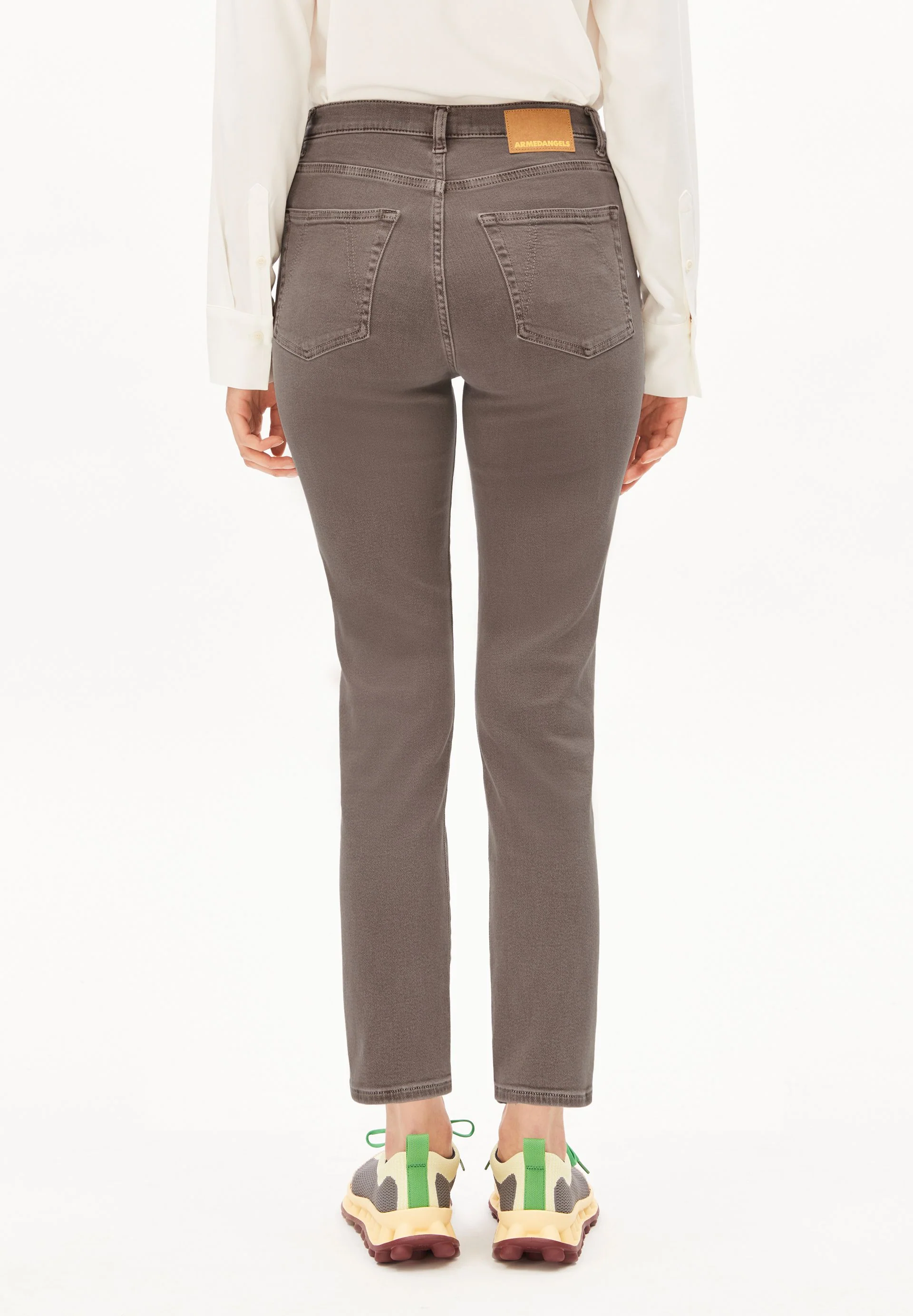 LEJAANI HIGH WAIST SLIM JEANS | walnut cream - Image 2