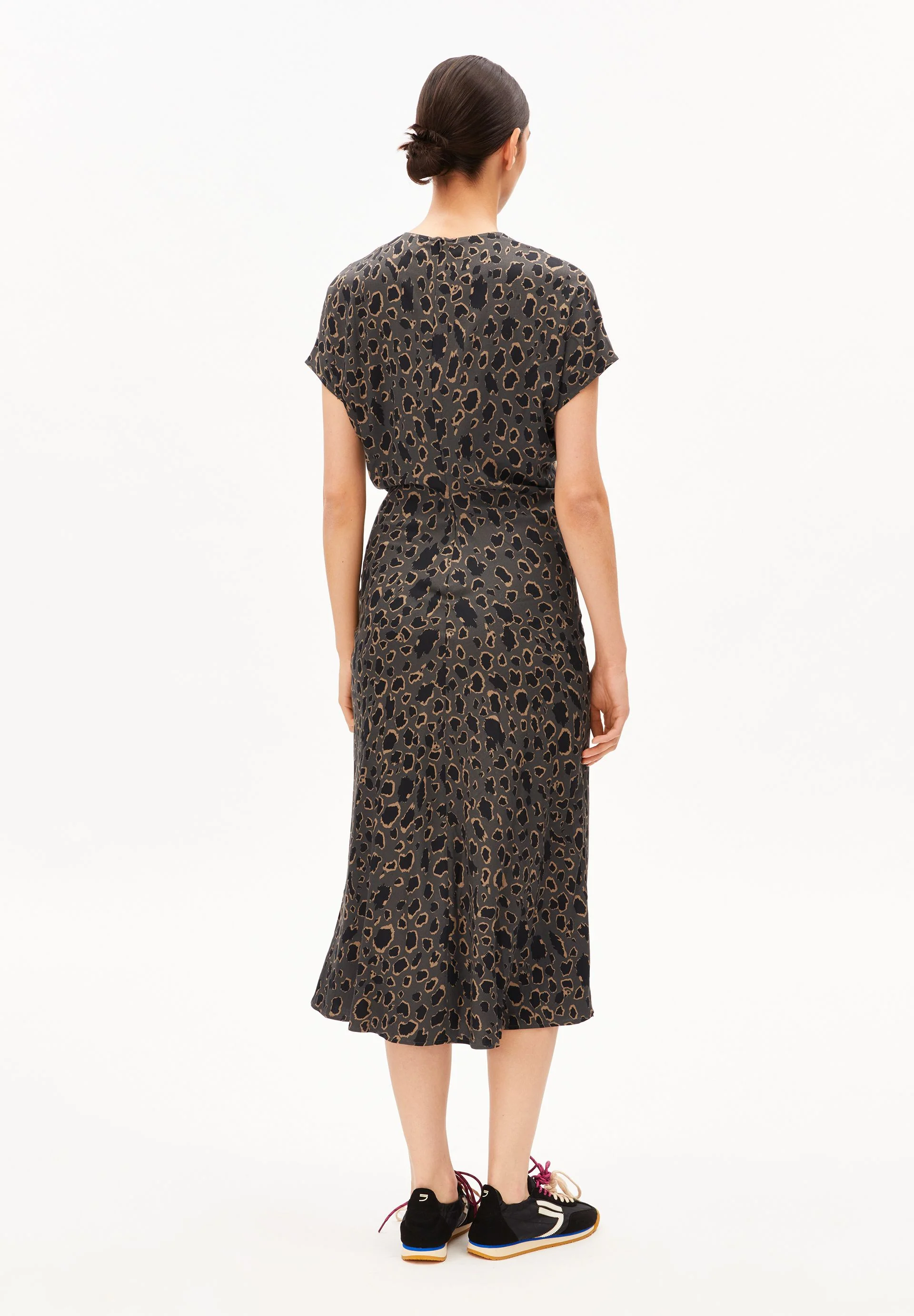LEO-FLEDERMAUSÄRMEL MIDI-KLEID | dark steel-black - Image 2