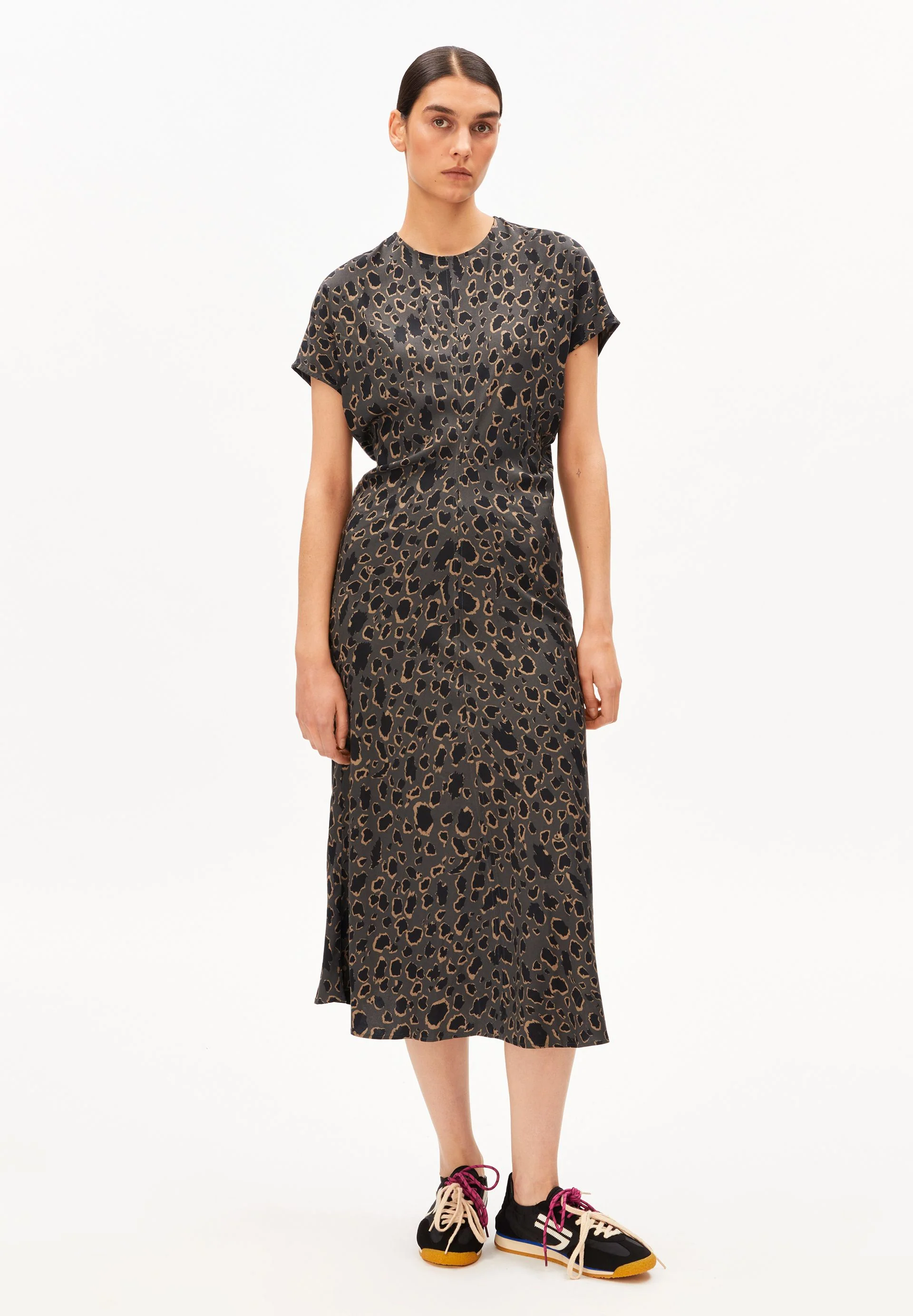 LEO-FLEDERMAUSÄRMEL MIDI-KLEID | dark steel-black - Image 5