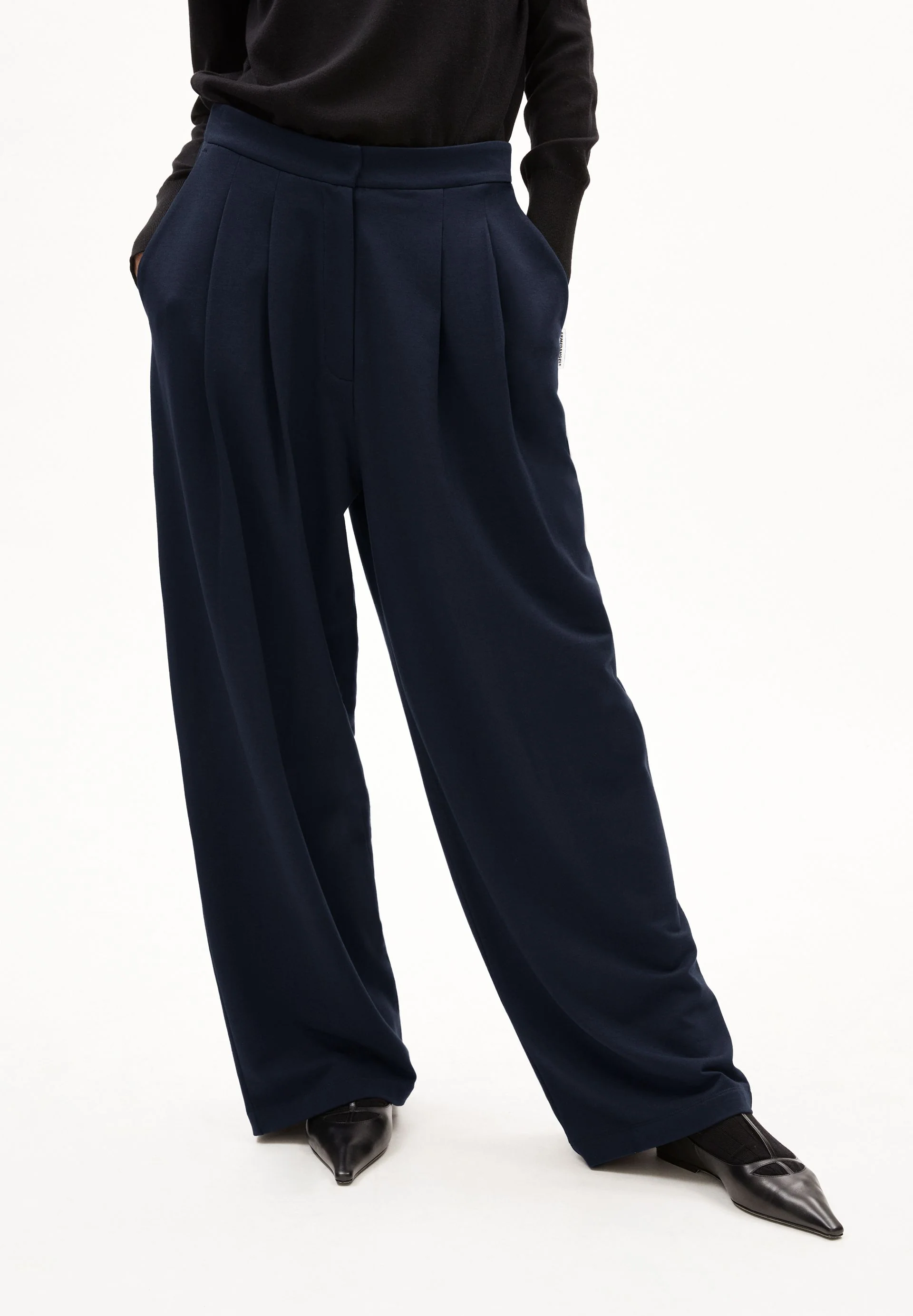 LIRAA LOU WIDELEG - Image 2