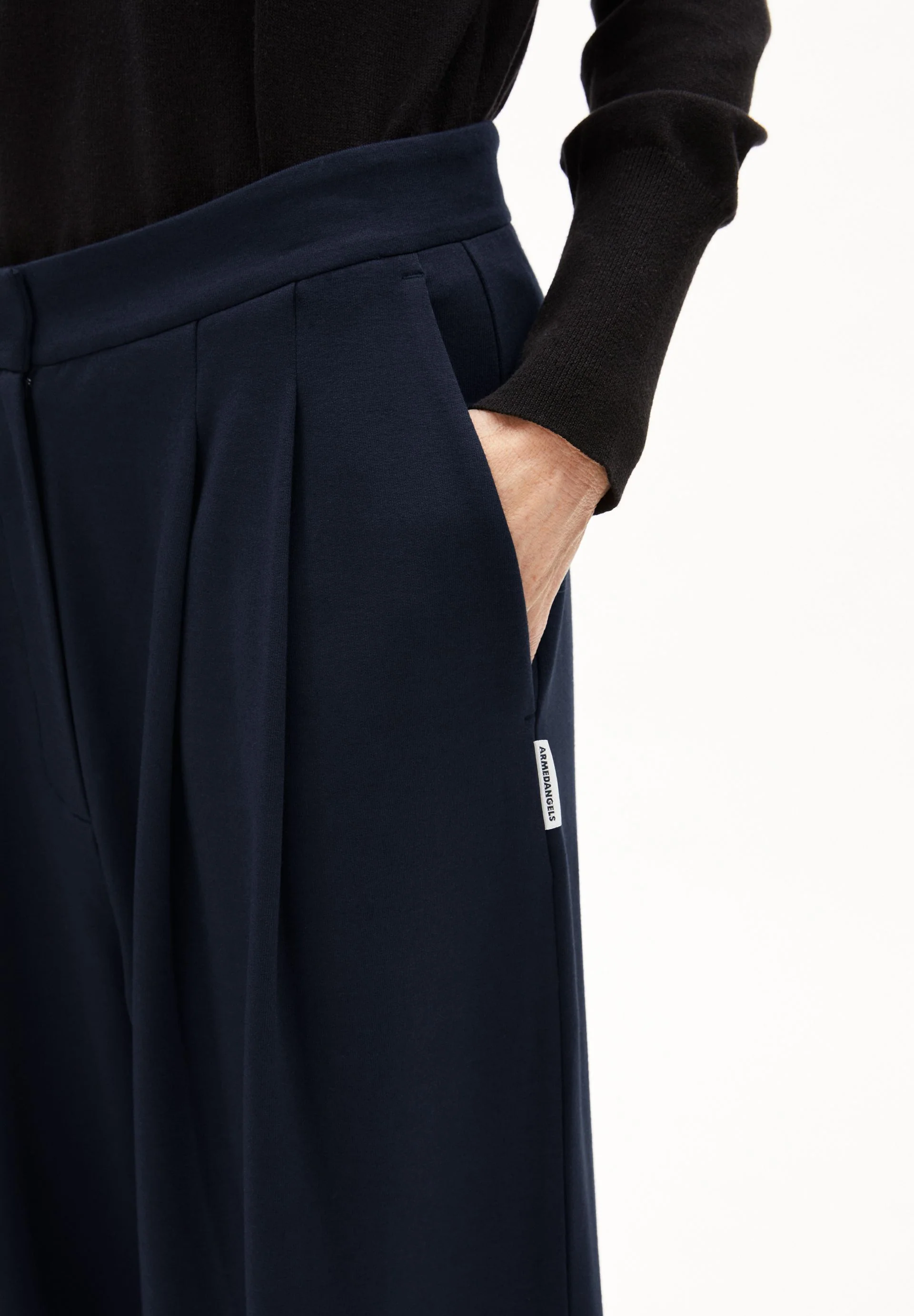 LIRAA LOU WIDELEG | night sky - Image 3