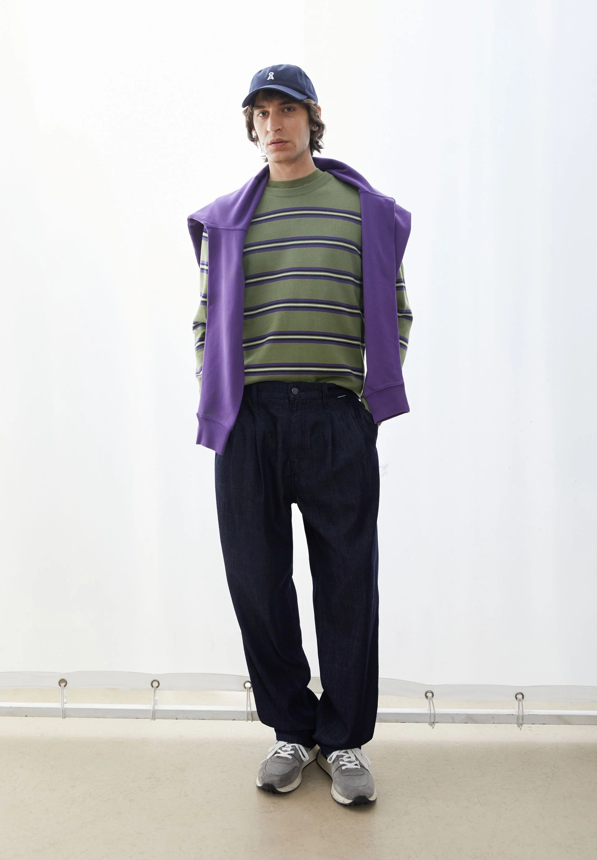 LOUKAA FEINSTRICKPULLOVER | fatigue green-tinted navy - Image 4