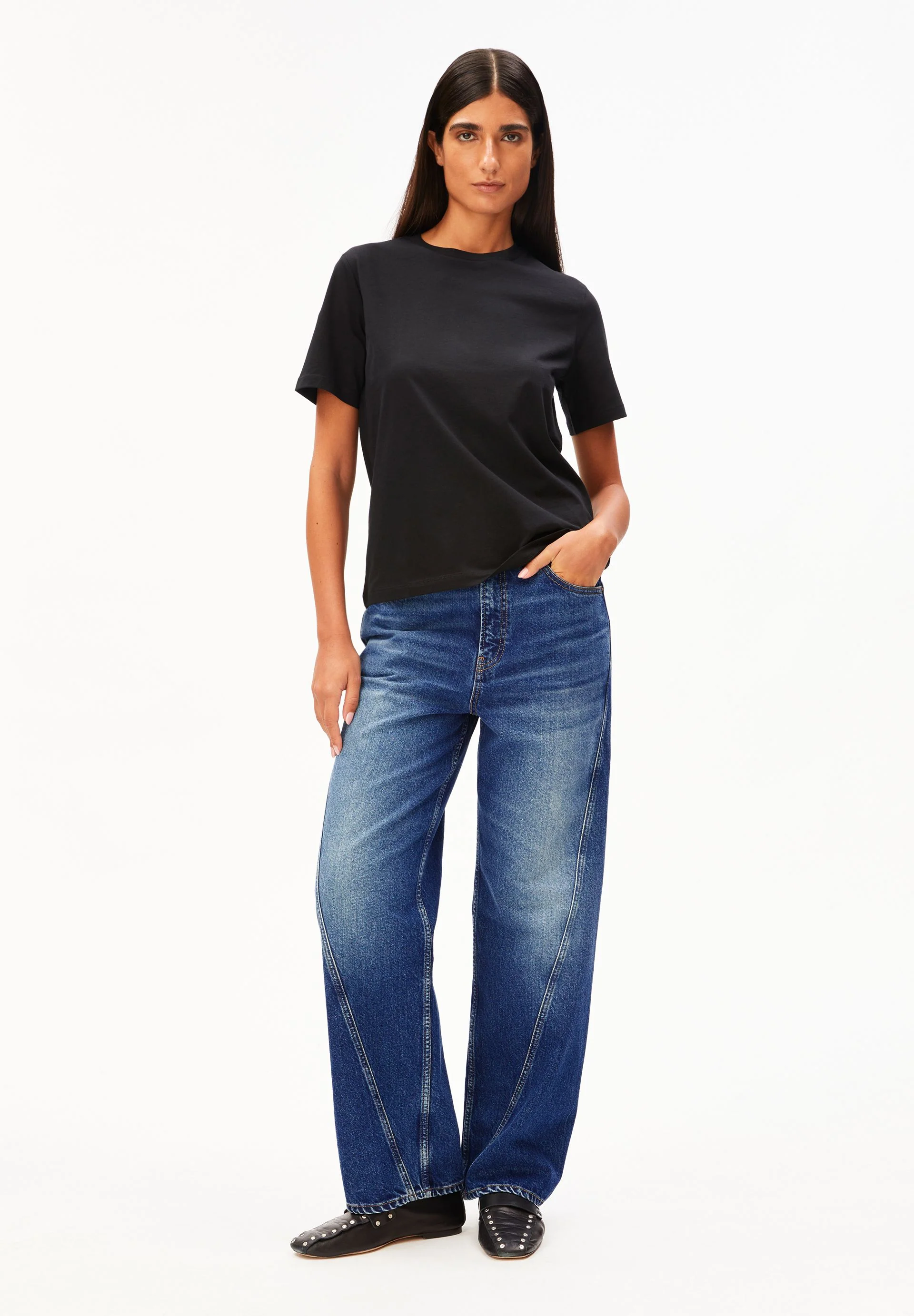 LUALAA T-SHIRT | black - Image 5