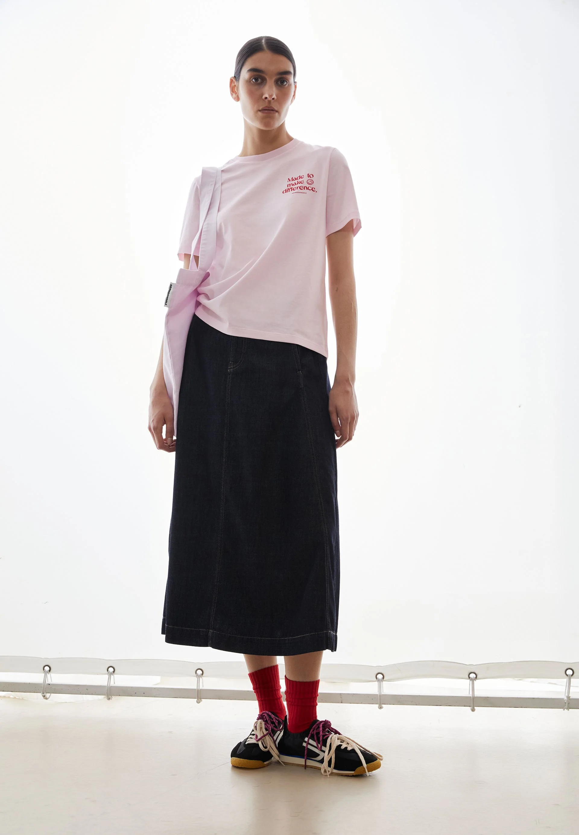 LUALAA EMBRO T-SHIRT | pink mist - Image 4