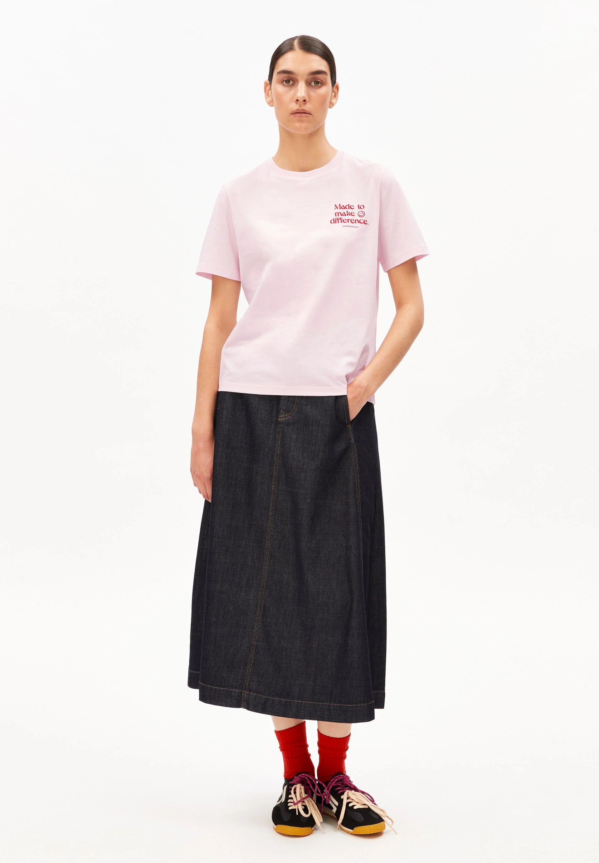 LUALAA EMBRO T-SHIRT | pink mist - Image 5