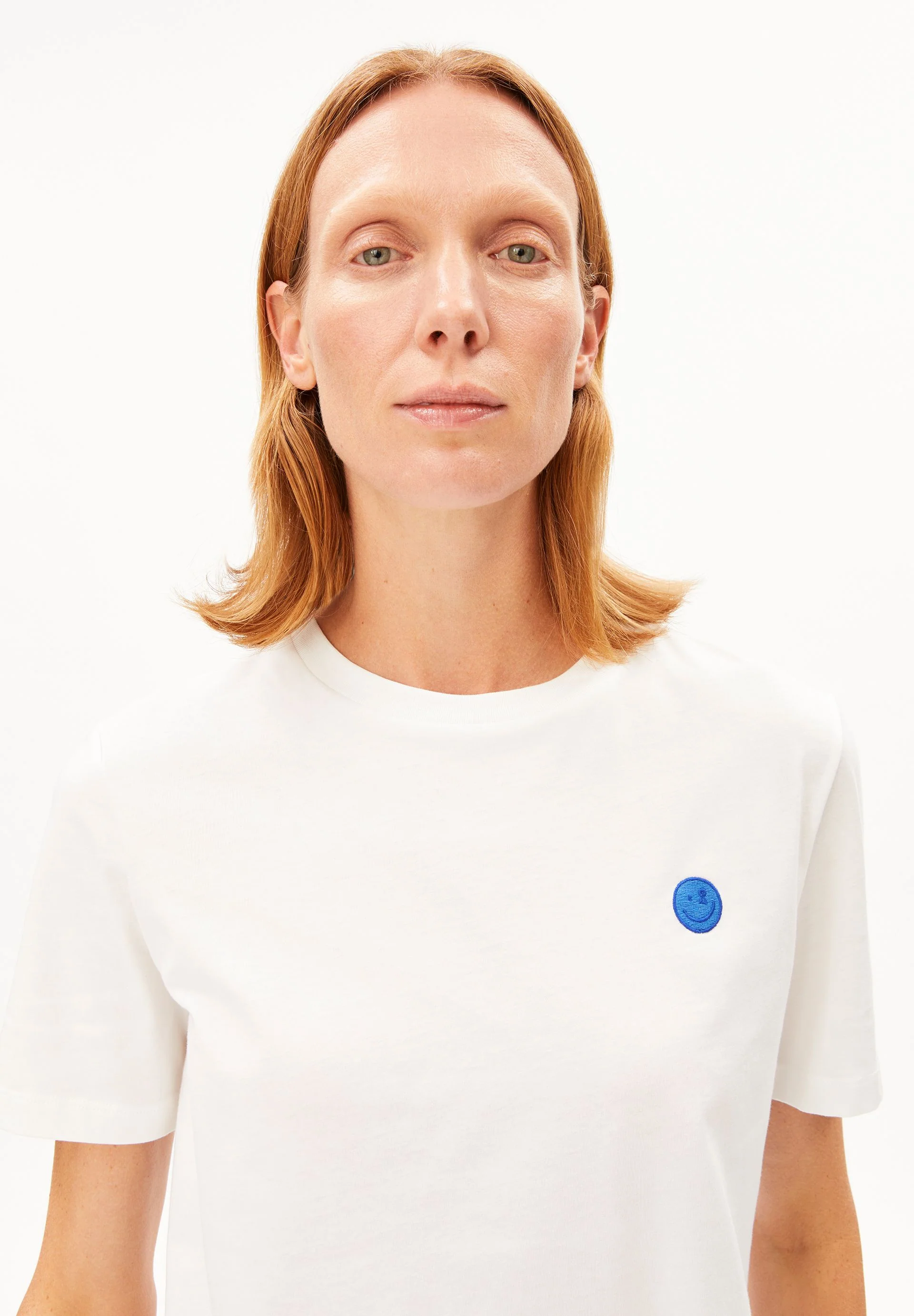 LUALAA EMBRO T-SHIRT | white - Image 3