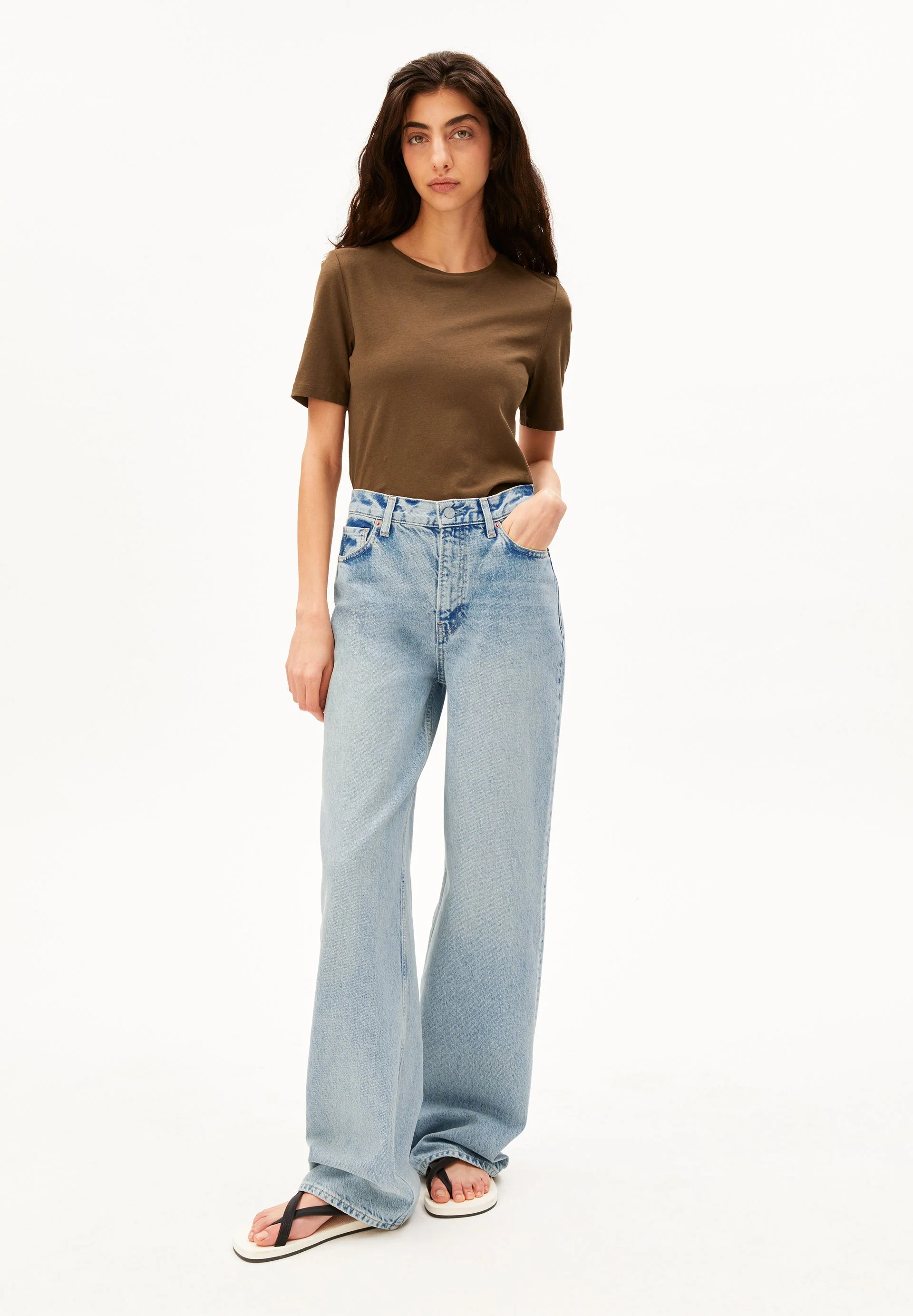 LUALAA LEINEN-MIX T-SHIRT | dried palm - Image 5