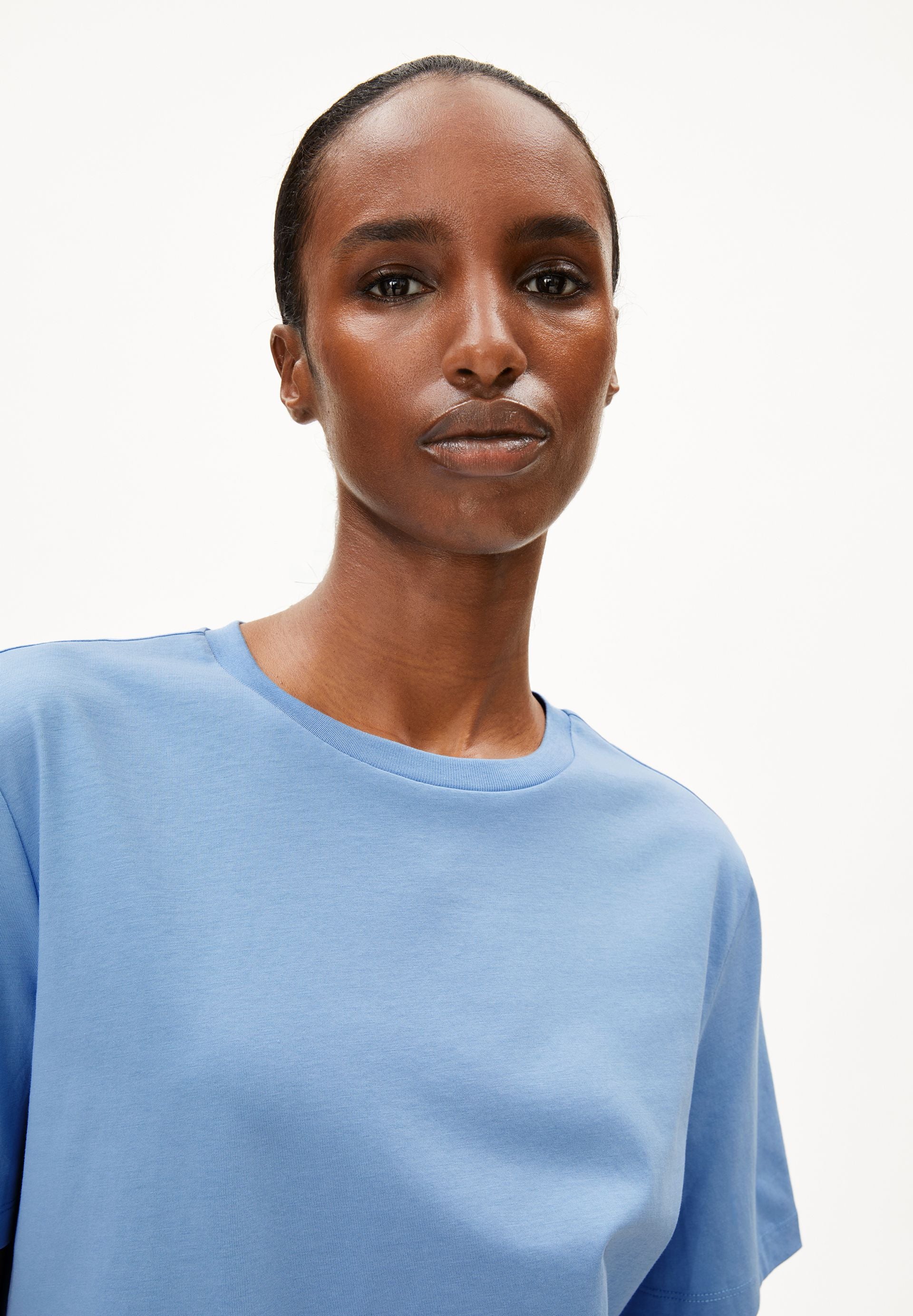 LUALAA T-SHIRT | silky blue - Image 3