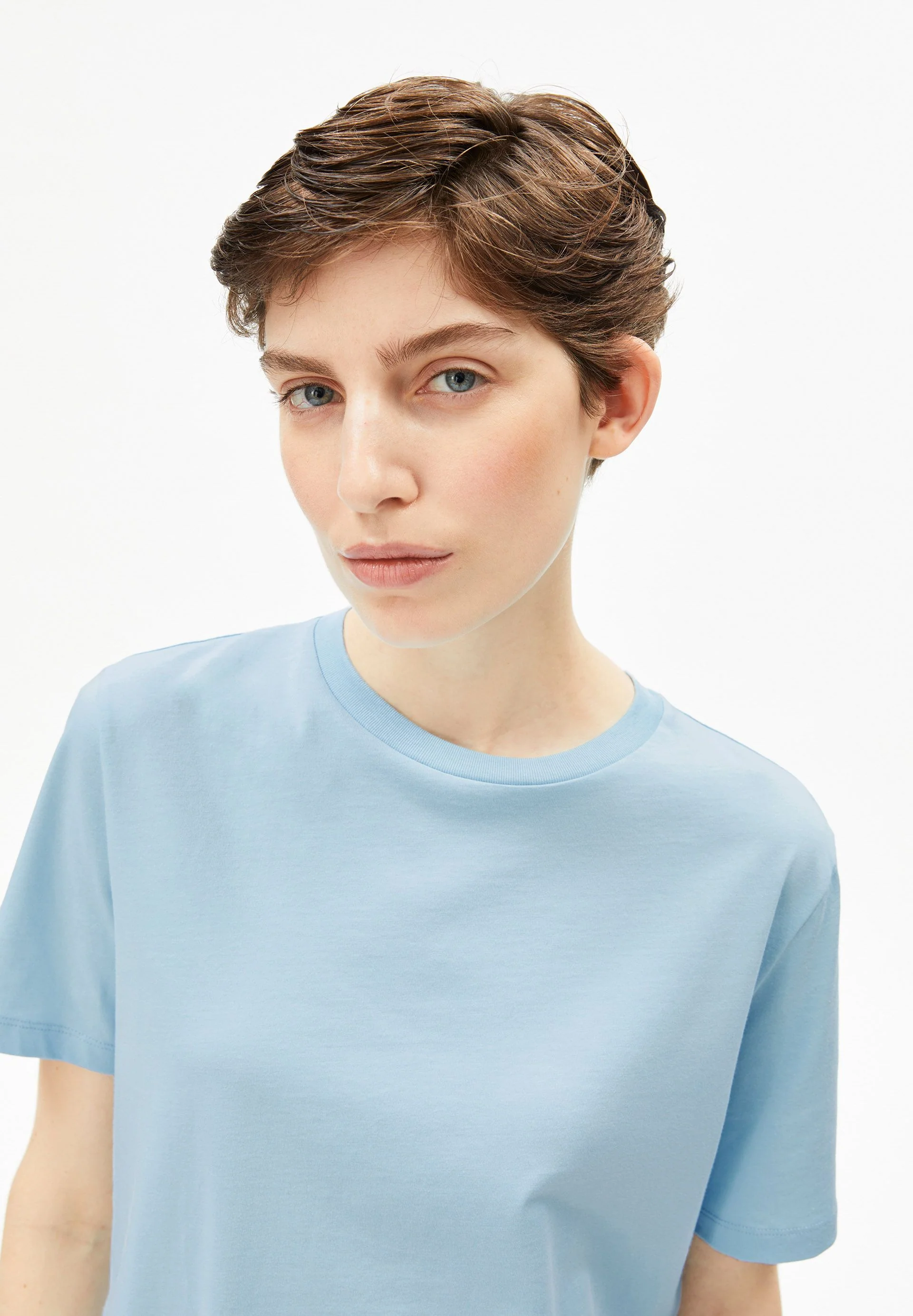 LUALAA T-SHIRT | blue glow - Image 3