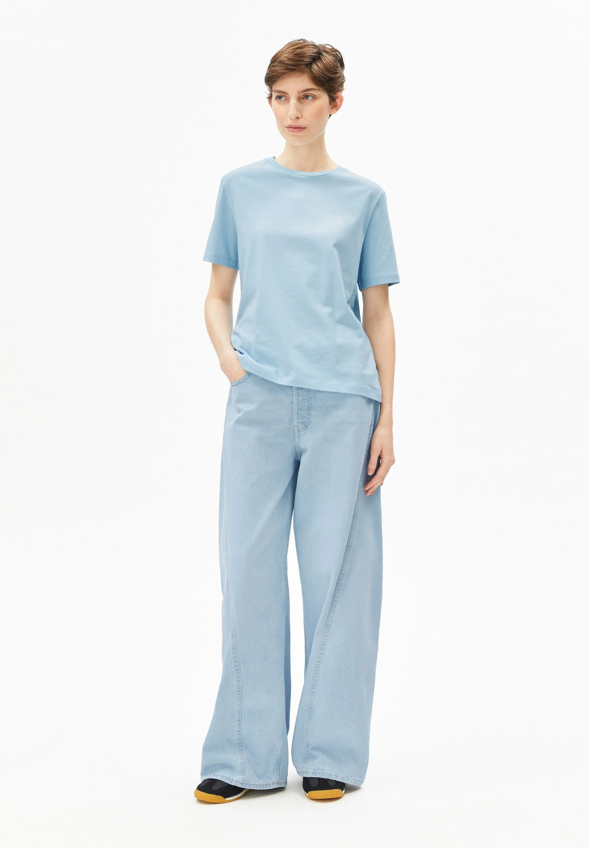 LUALAA T-SHIRT | blue glow - Image 5
