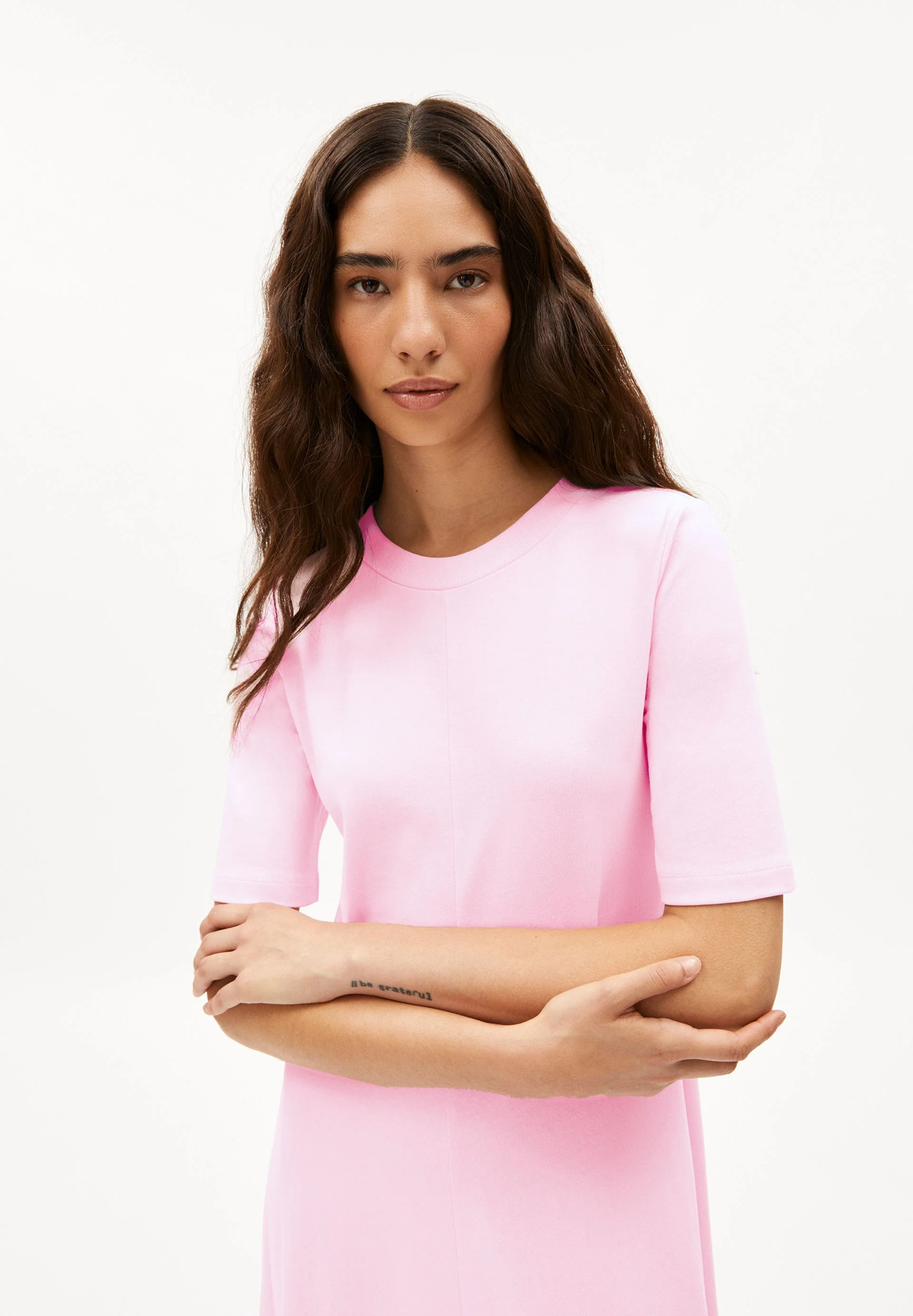 LUANAA LITAA | peony - Image 3