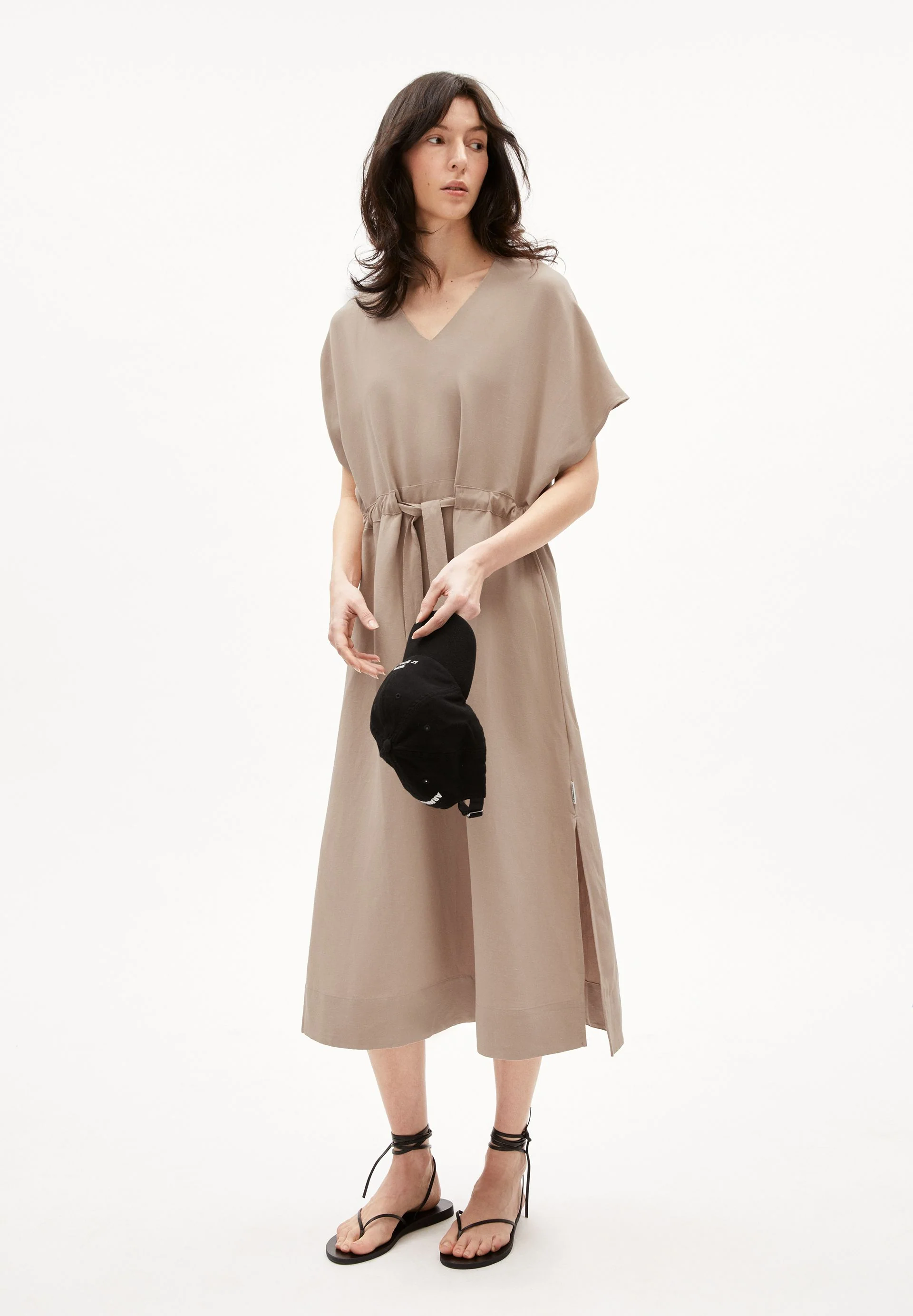 MAAHALIANA LINO | cinnamon dust - Image 5