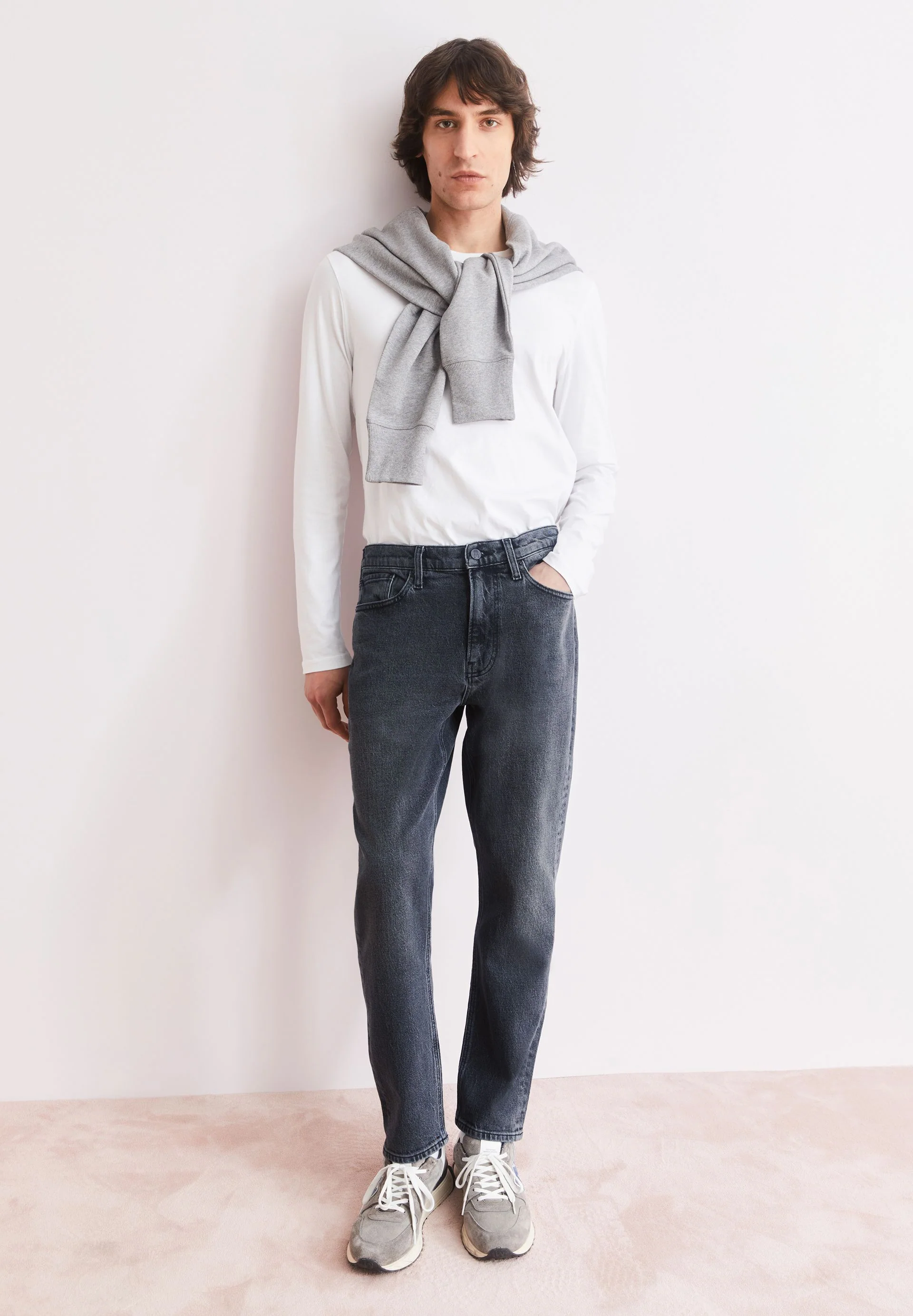MAAKX RELAXED TAPERED JEANS | cadria - Image 4