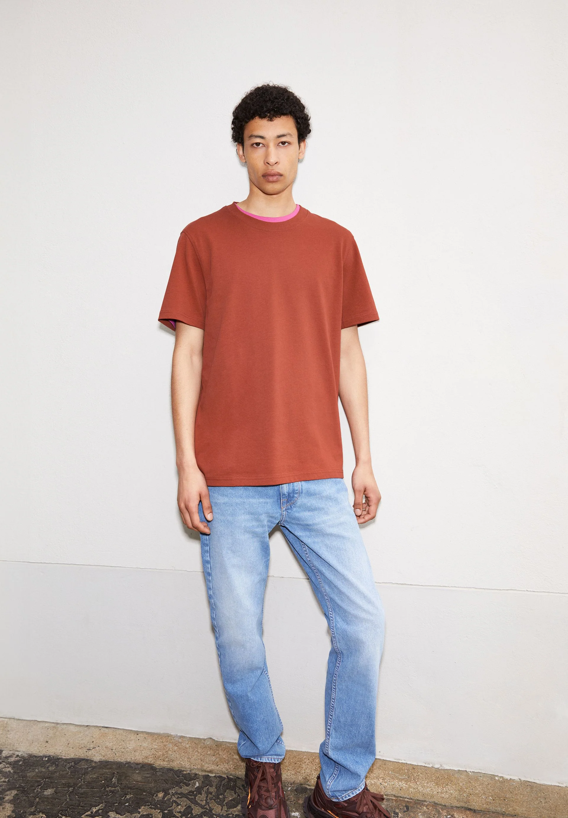MAARKOS T-SHIRT | dark amber - Image 4