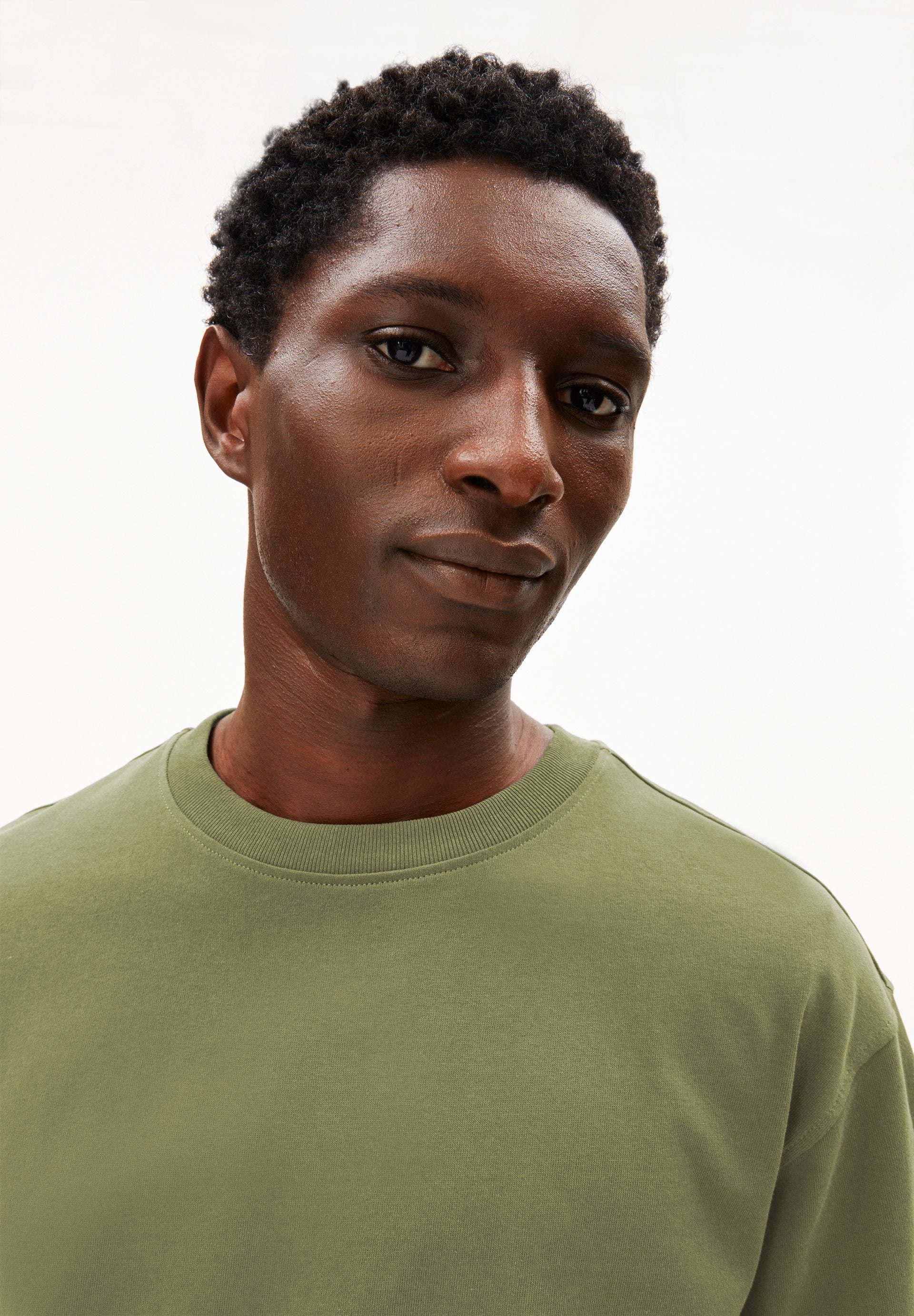 MAARKOS HEAVY WEIGHT T-SHIRT | fatigue green - Image 3