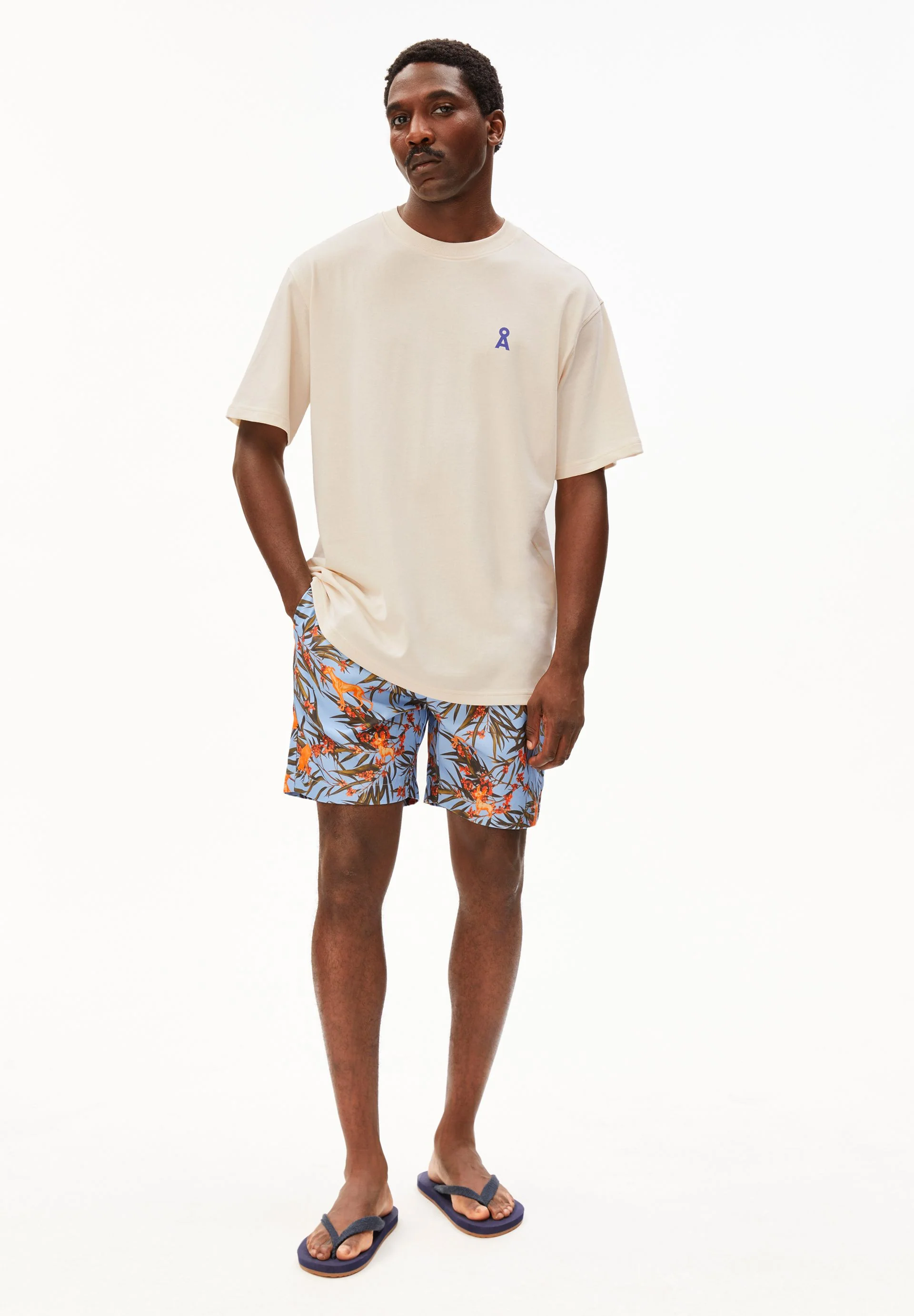 MAARKOS NO PLASTIC T-SHIRT | pure - Image 5
