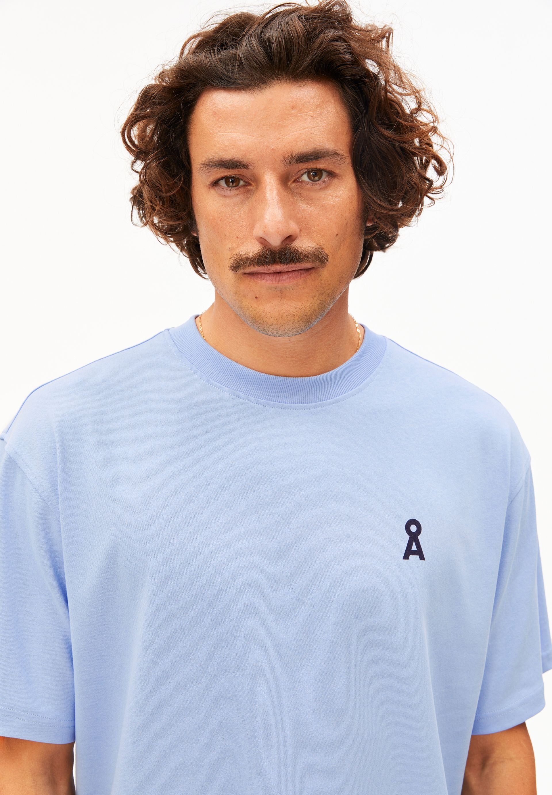 MAARKOS NO PLASTIC T-SHIRT | wedgwood - Image 3